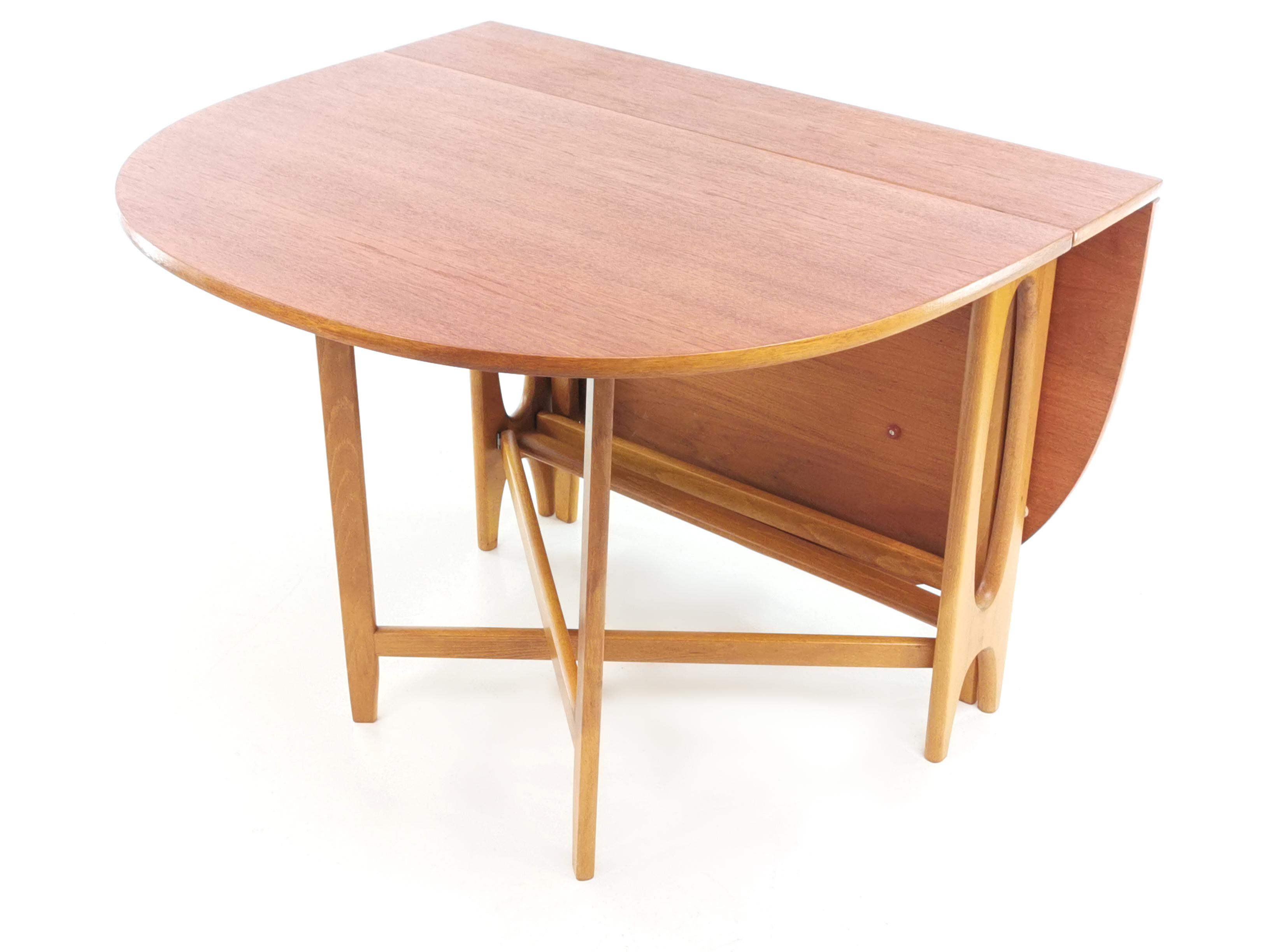 Teak Bendt Winge Space Saver Drop Leaf Midcentury Dining Table In Good Condition In STOKE ON TRENT, GB