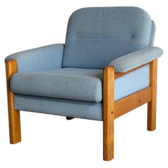 Teak Blue Lounge Chair – Stoffbezogener Sessel aus Holz, Dänemark, 1980er Jahre