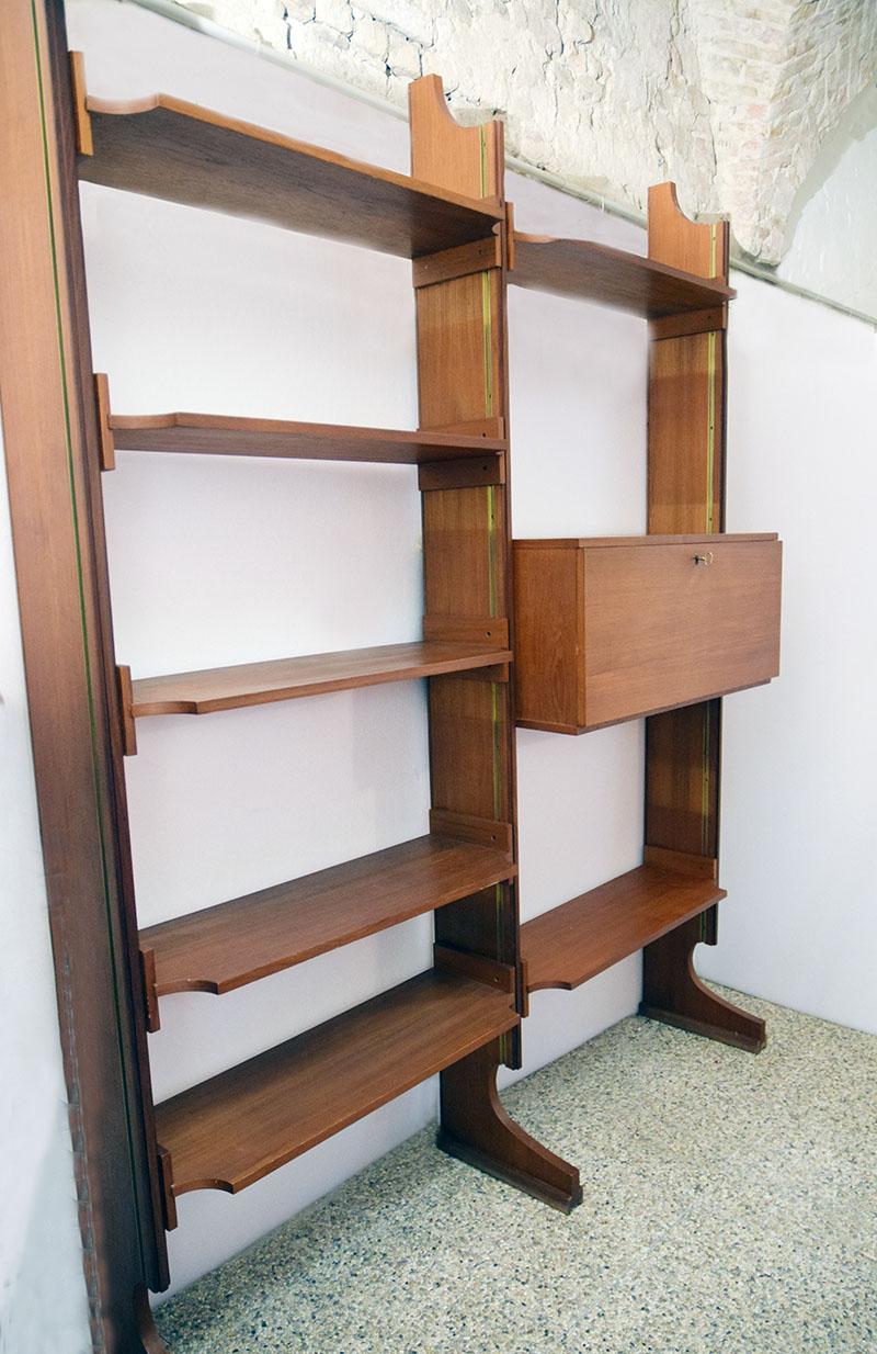Italiano Libreria in teak di Esposizione Permanente Mobili Cantu' anni '60 in vendita