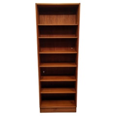 Teak bookcase by Hundevad & Co.