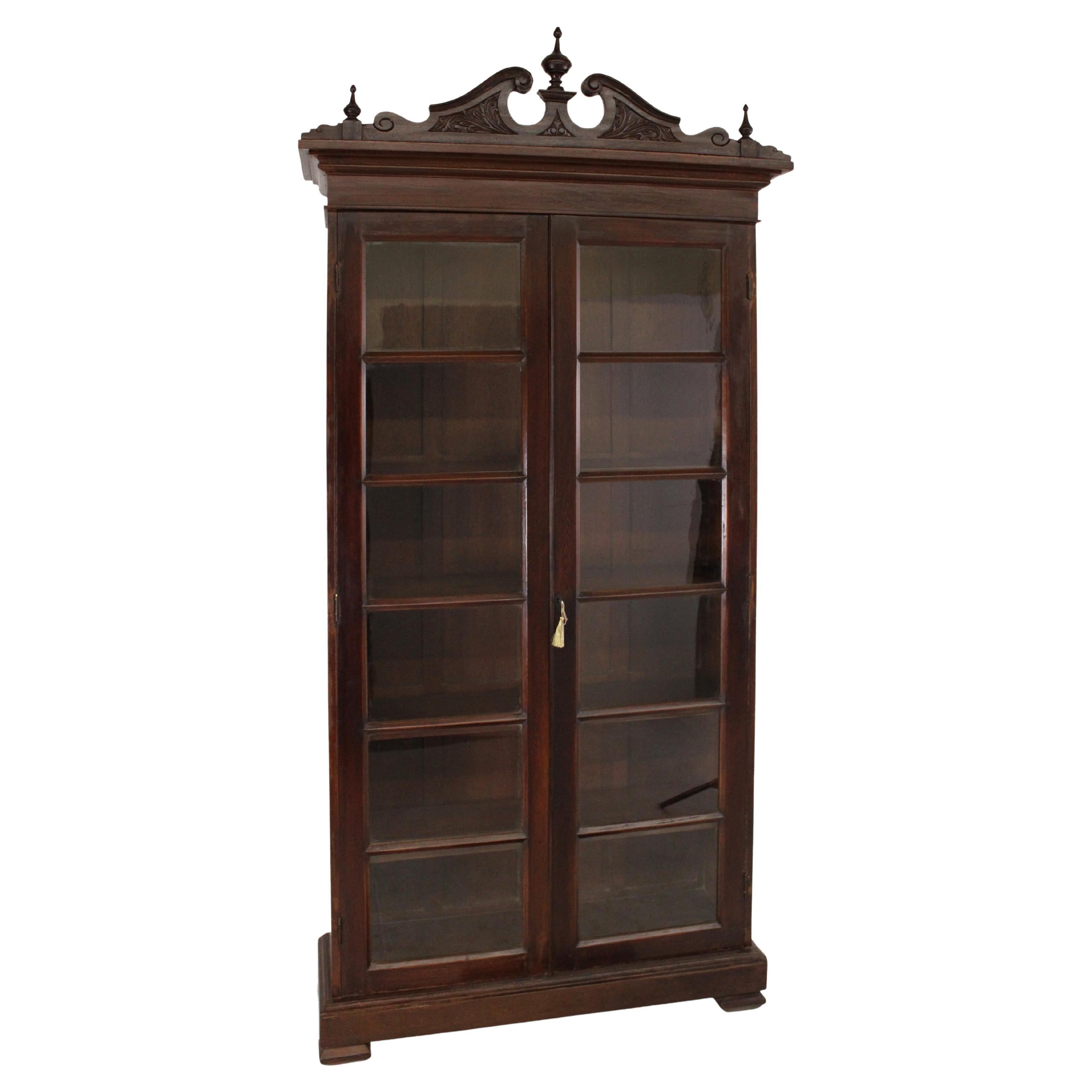 Librería de teca de un palacio indio