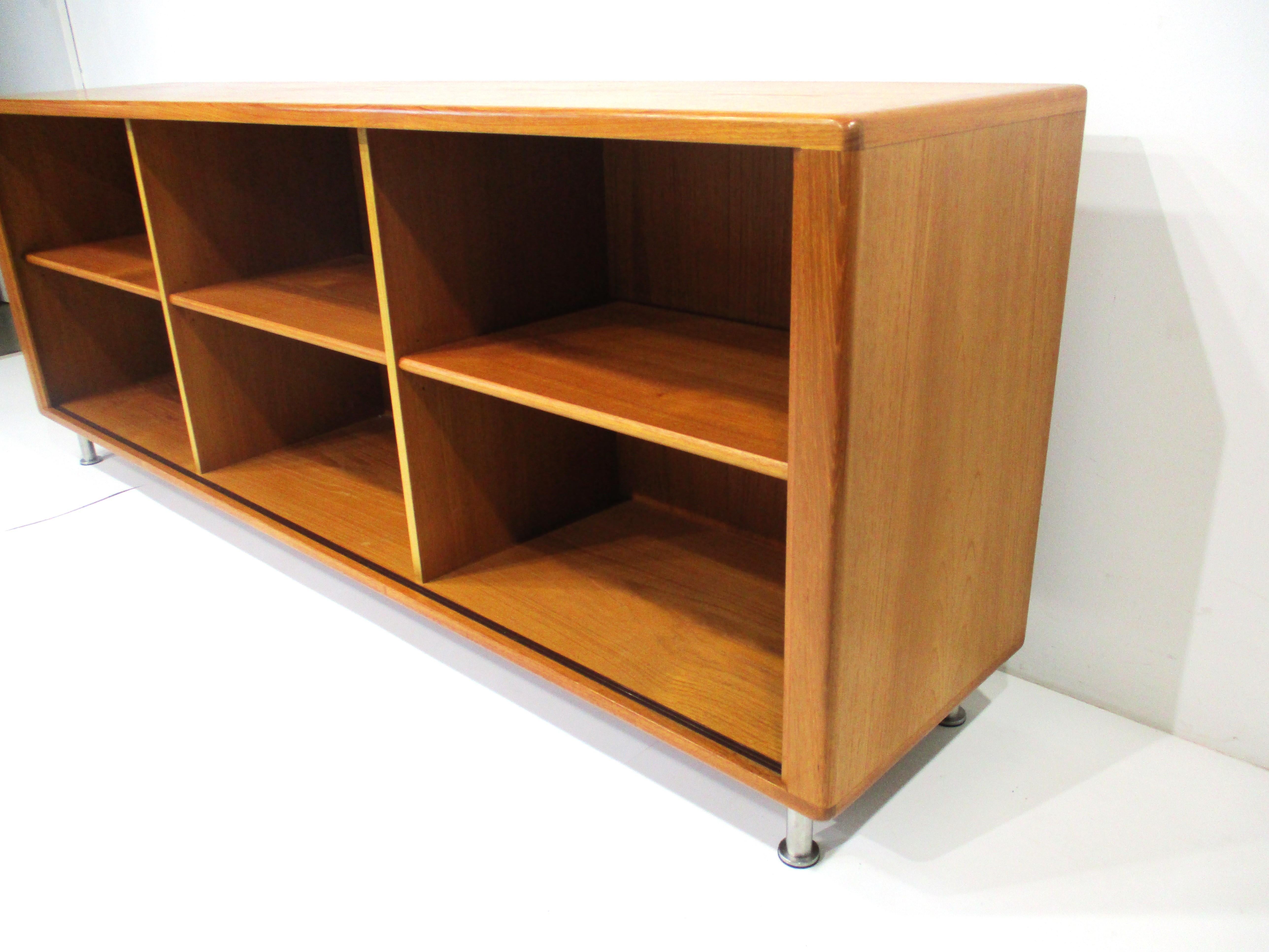 Teak Bookcase / Record Cabinet by H.P. Hansen Denmark In Good Condition In Cincinnati, OH
