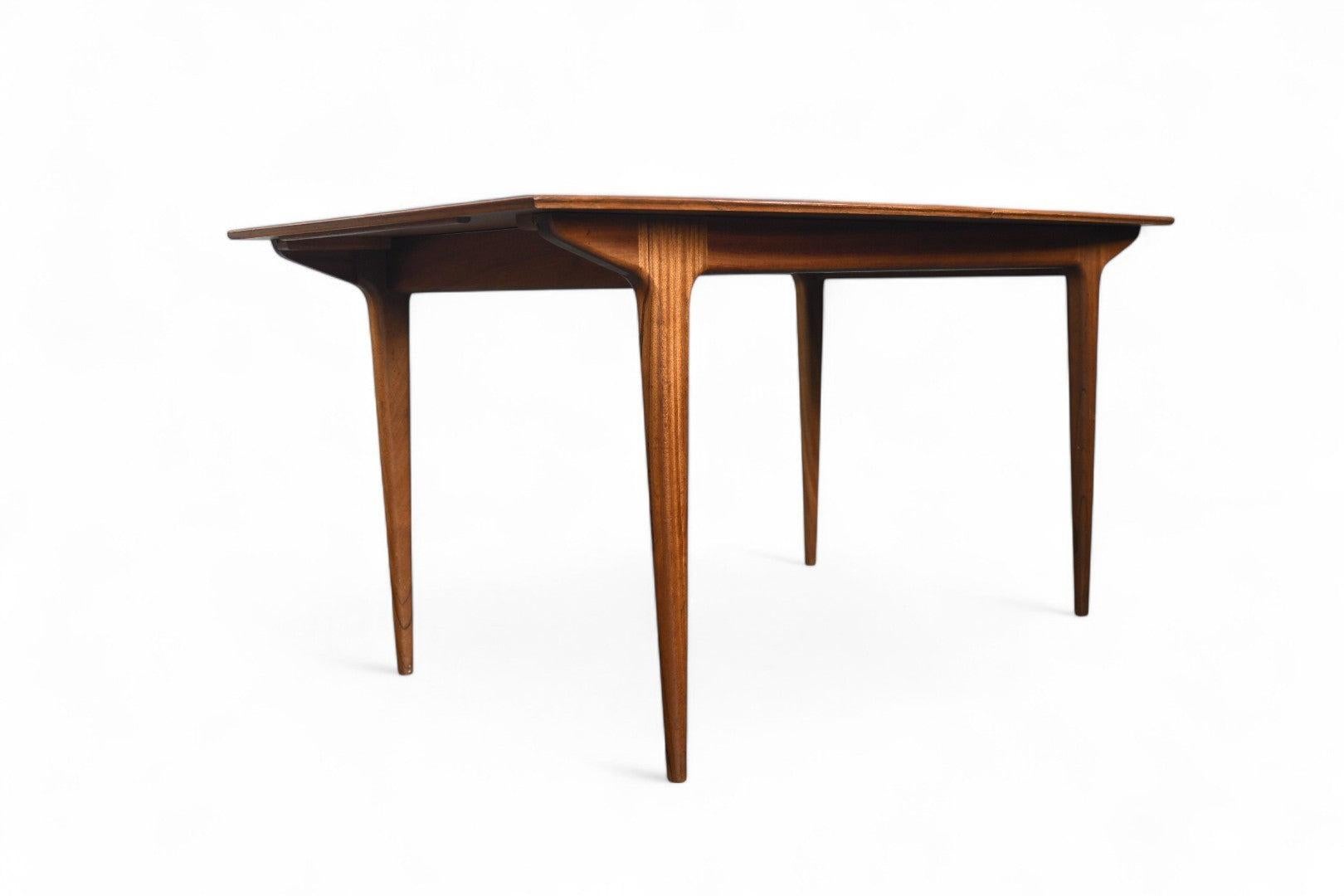 Teakholz Bow Edge Mid Century Butterfly Leaf Esstisch von a.h. McIntosh im Angebot 6