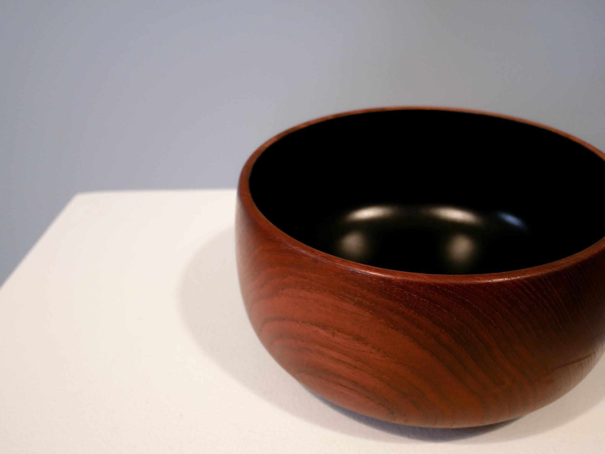 Teak bowl Denmark, 1950s In Good Condition For Sale In Helsingborg, Skåne