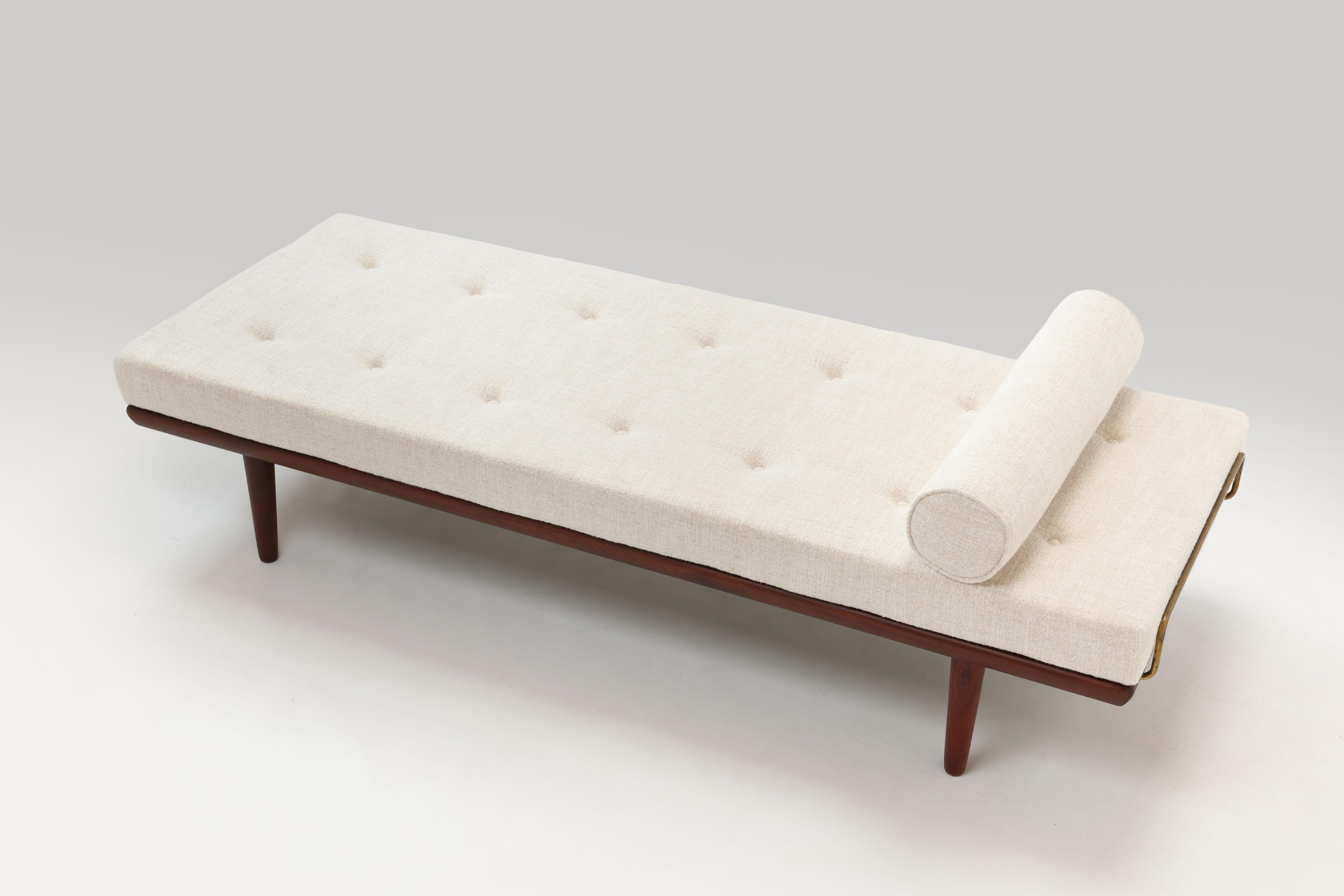 Mid-20th Century Teak & Brass Daybed Model Ge19 by Hans J. Wegner for GETAMA, Denmark