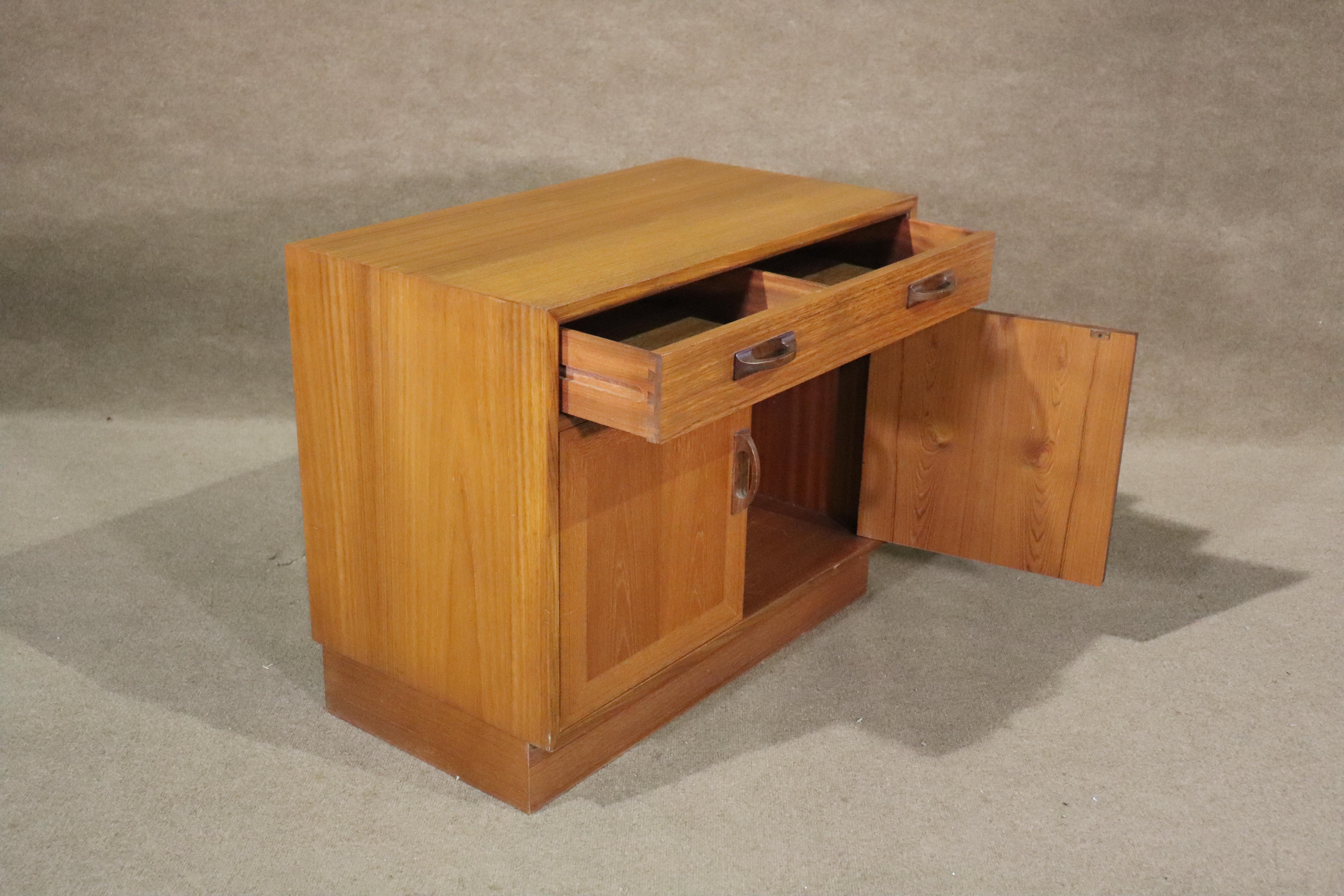 Américain Armoire en teck par G Plan en vente