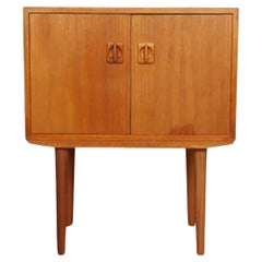 Teak cabinet on sharpened teak legs