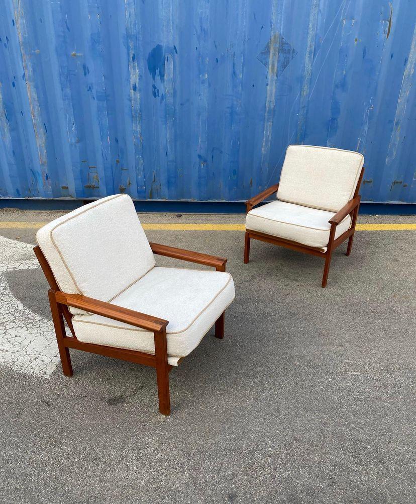 Teak ‘Capella’ Armchairs by Illum Wikkelsø for Niels Eilersen, Denmark, 1960s In Excellent Condition For Sale In תל אביב - יפו, IL