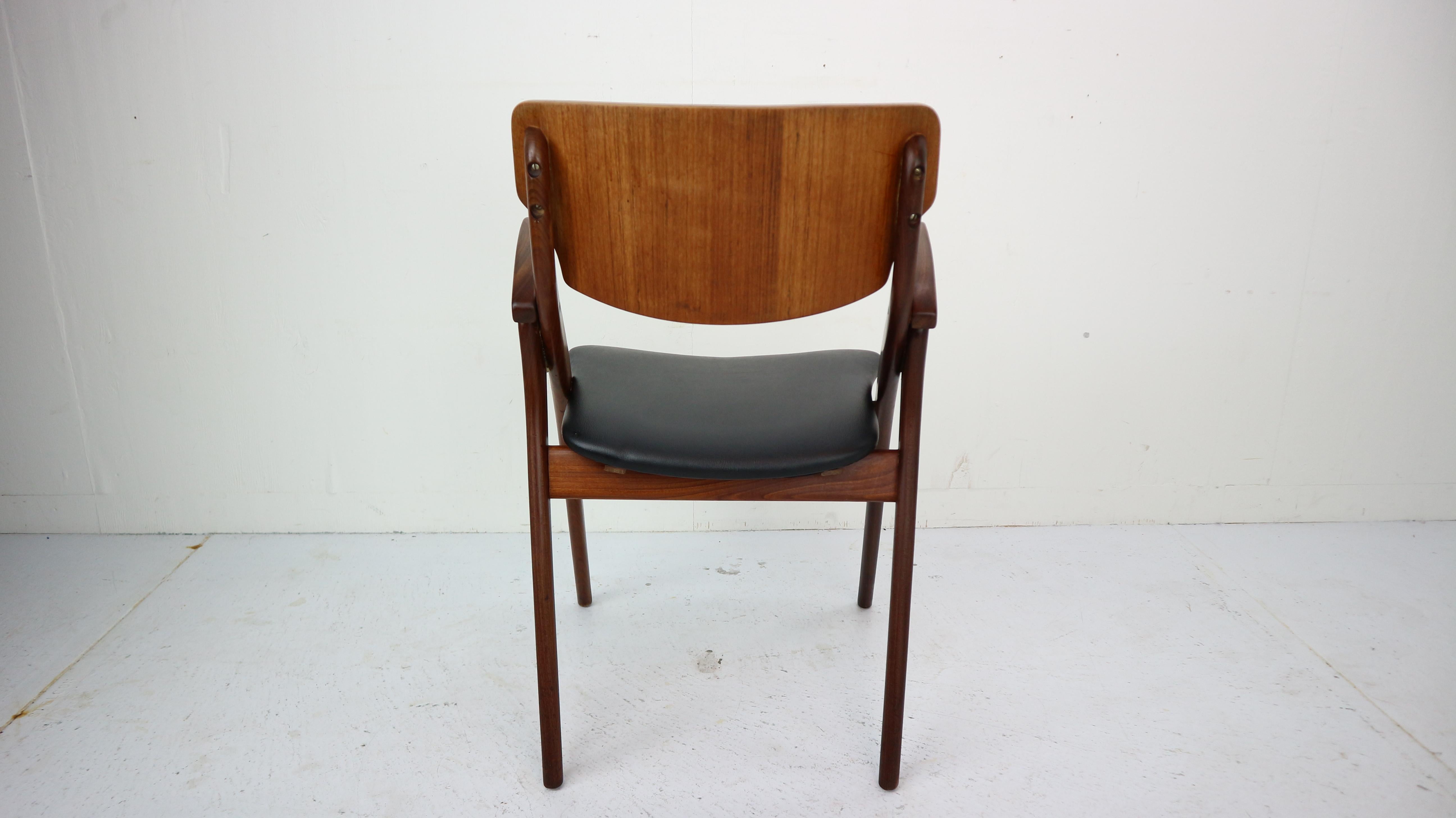 Teak Chair by Arne Hovmand-Olsen for Mogens Kold Møbelfabrik, Denmark, 1960s 5