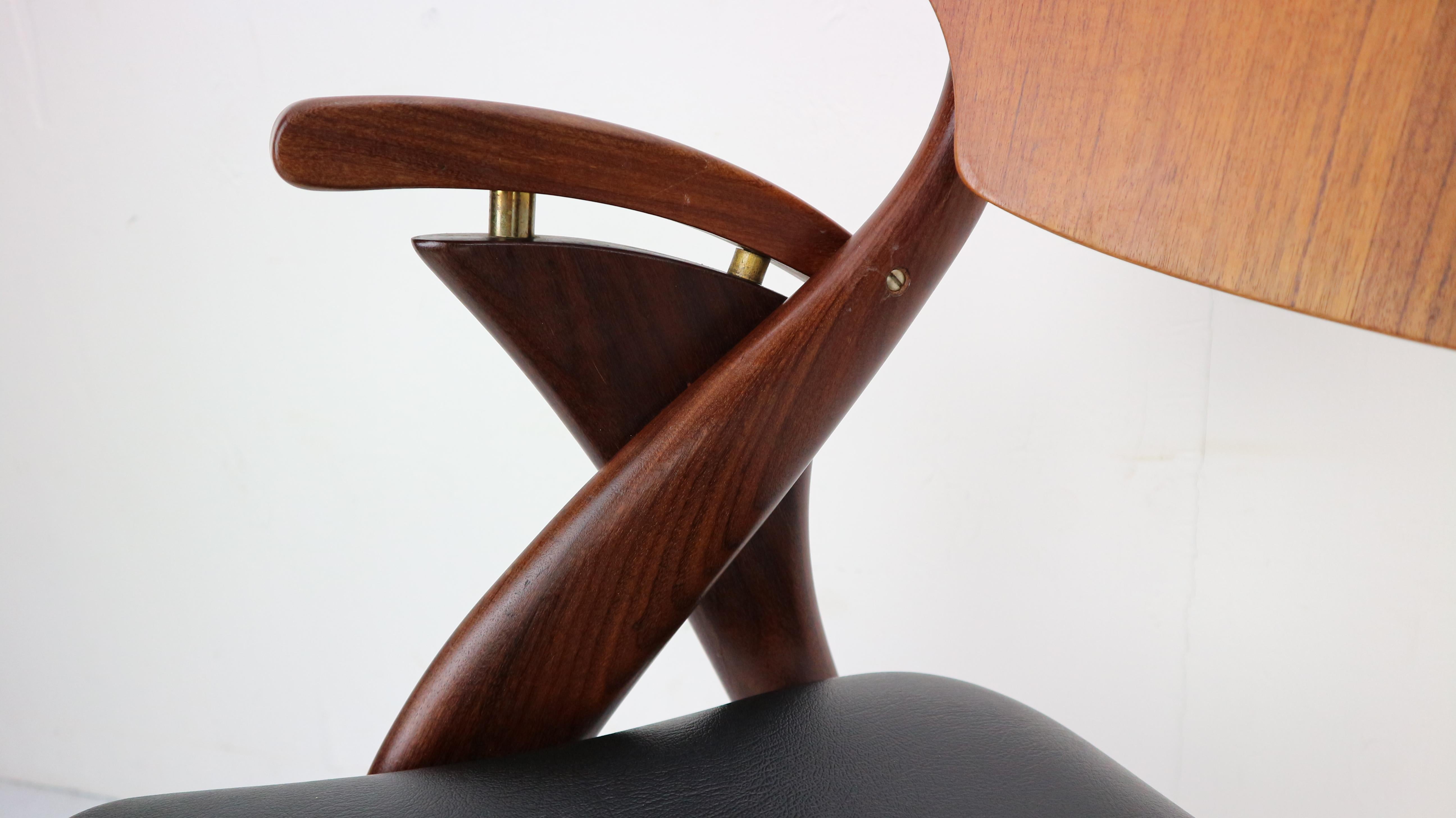 Teak Chair by Arne Hovmand-Olsen for Mogens Kold Møbelfabrik, Denmark, 1960s 2