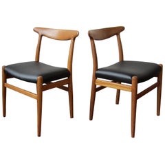 Teak Chair by Hans Wegner in Black Leather, Model W2