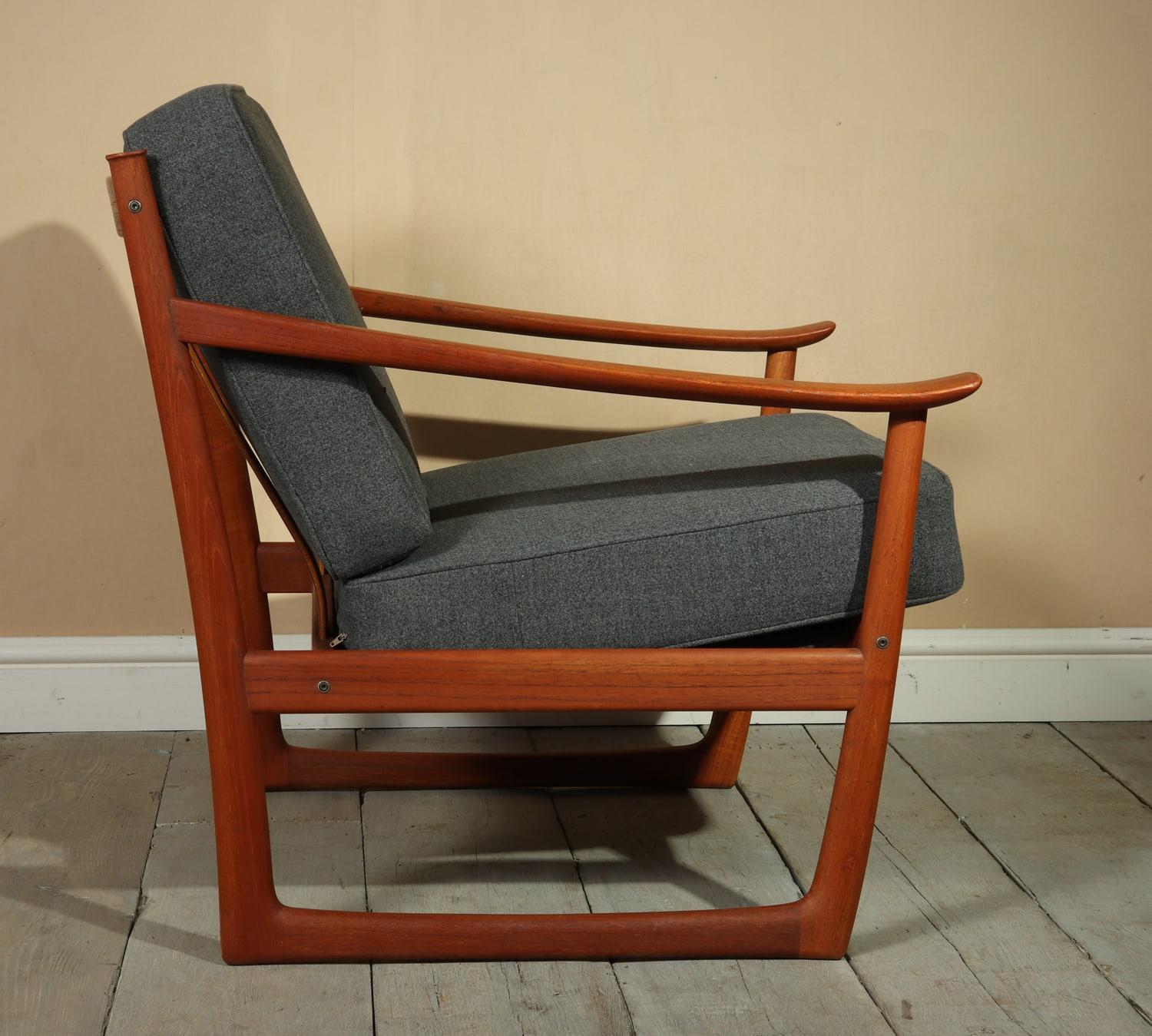 Danish Teak Chair Model 130 by Peter Hvidt for France and Son