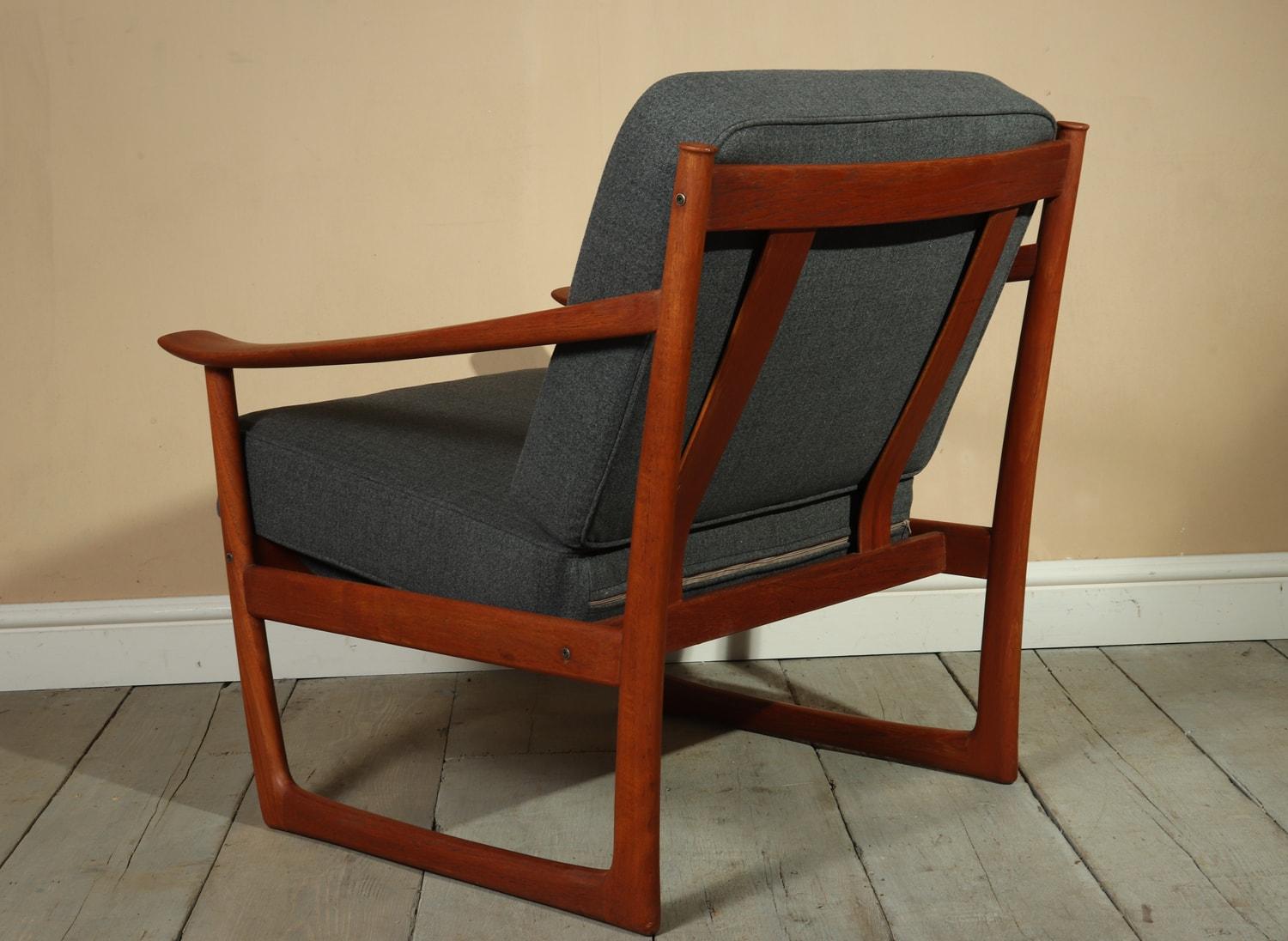 Mid-20th Century Teak Chair Model 130 by Peter Hvidt for France and Son