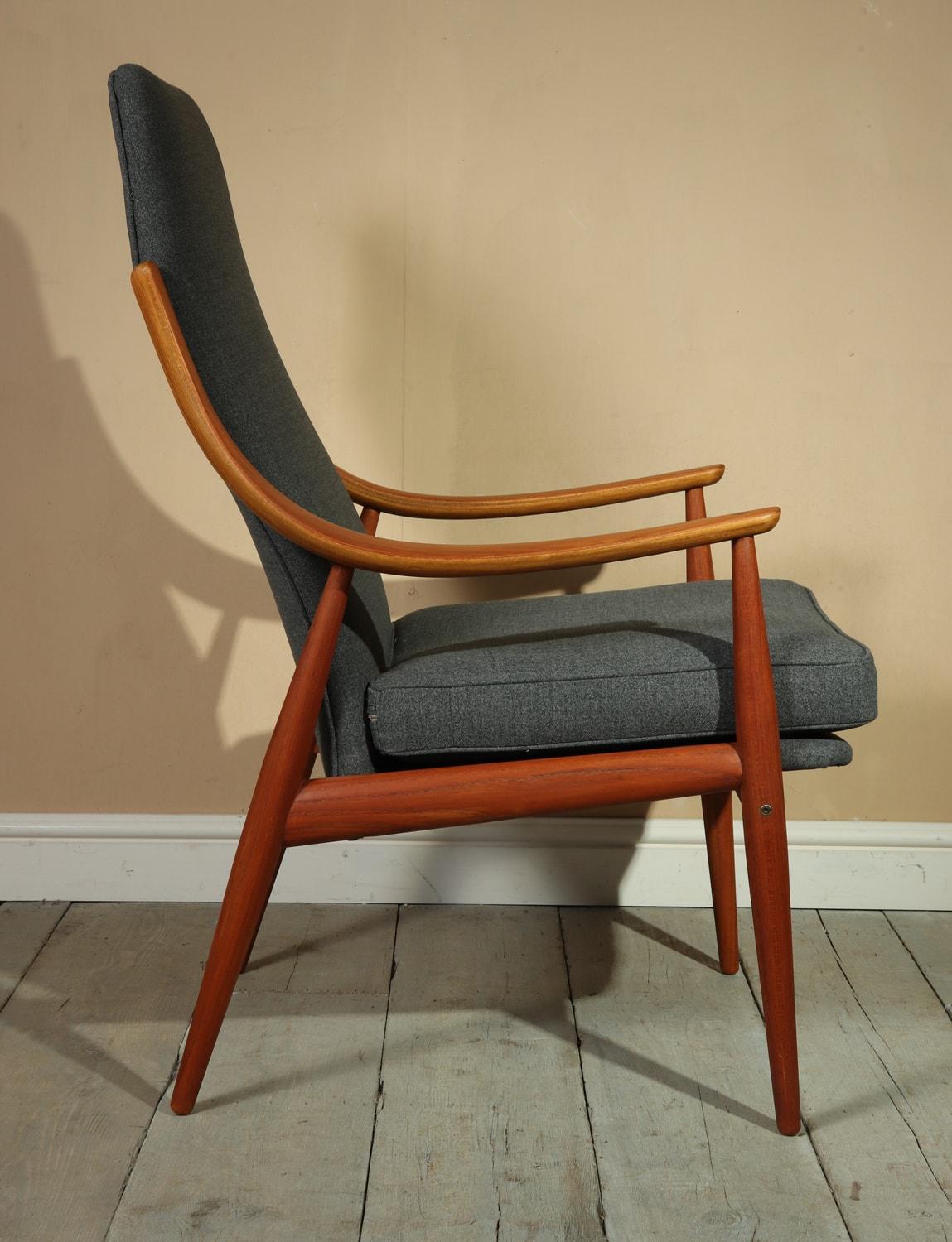 Teak chair model 148 by Peter Hvidt fo France & Son

A Peter Hvidt & Orla Mølgaard-Nielsen model 148 lounge chair designed for France & Søn in Denmark, circa 1960s. This design uses quality teak and a few skilled techniques including laminated