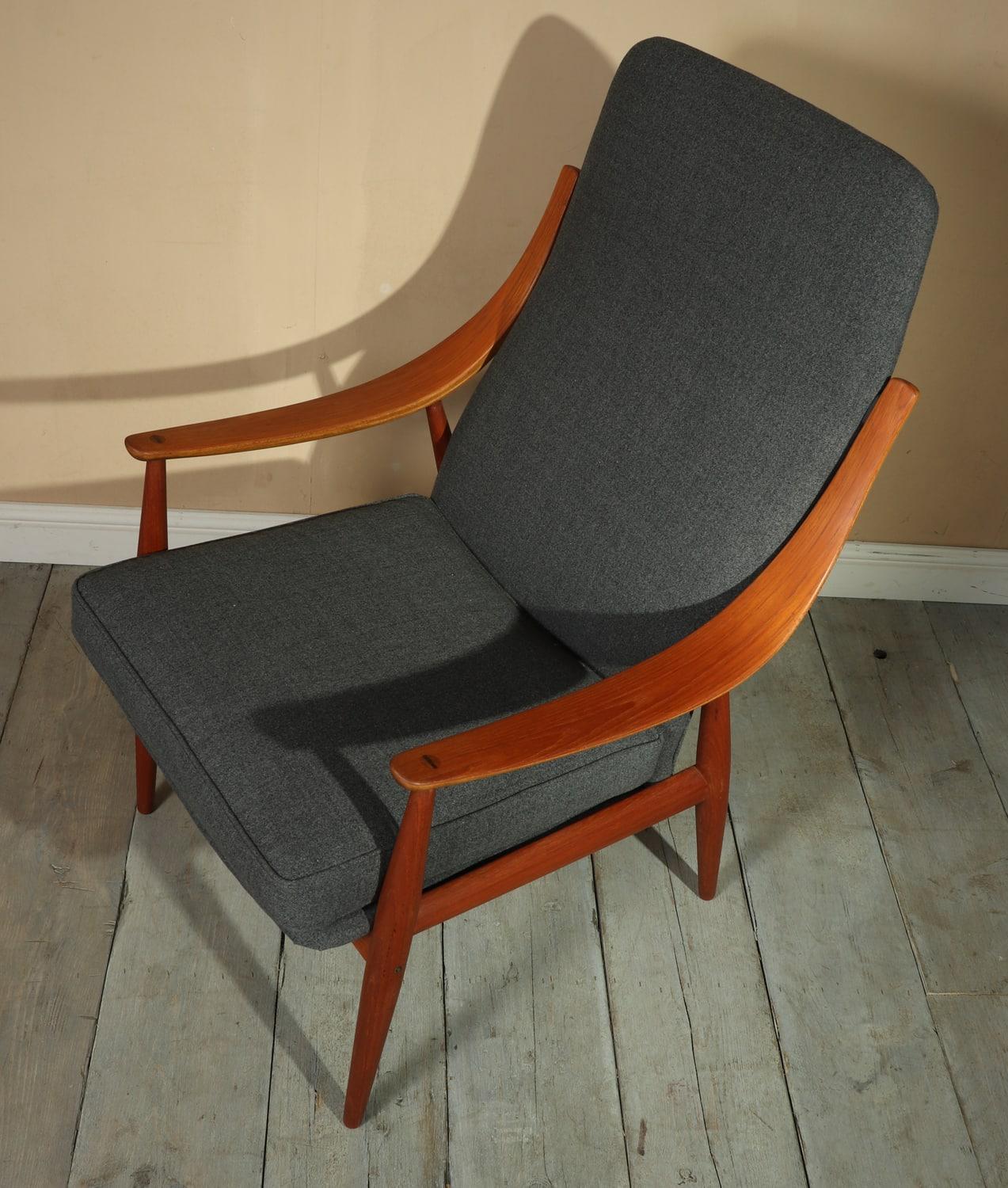 Wool Teak Chair Model 148 by Peter Hvidt Fo France and SonTeak Chair Model 148 For Sale