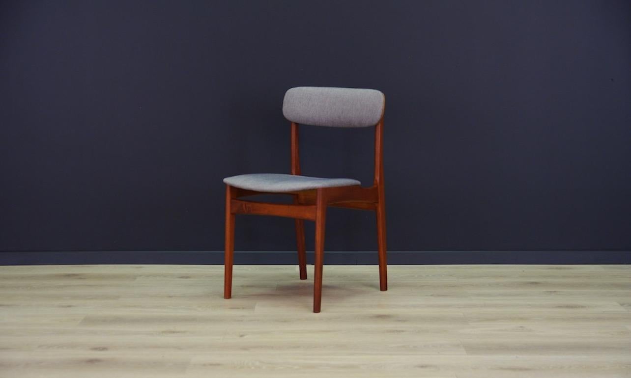 Set of four midcentury chairs from the 1960s. Beautiful straight line-Scandinavian design. Construction made of teak, new upholstery. Chairs in good condition (small scratches and dings on construction are visible).

Price per set
Dimensions: