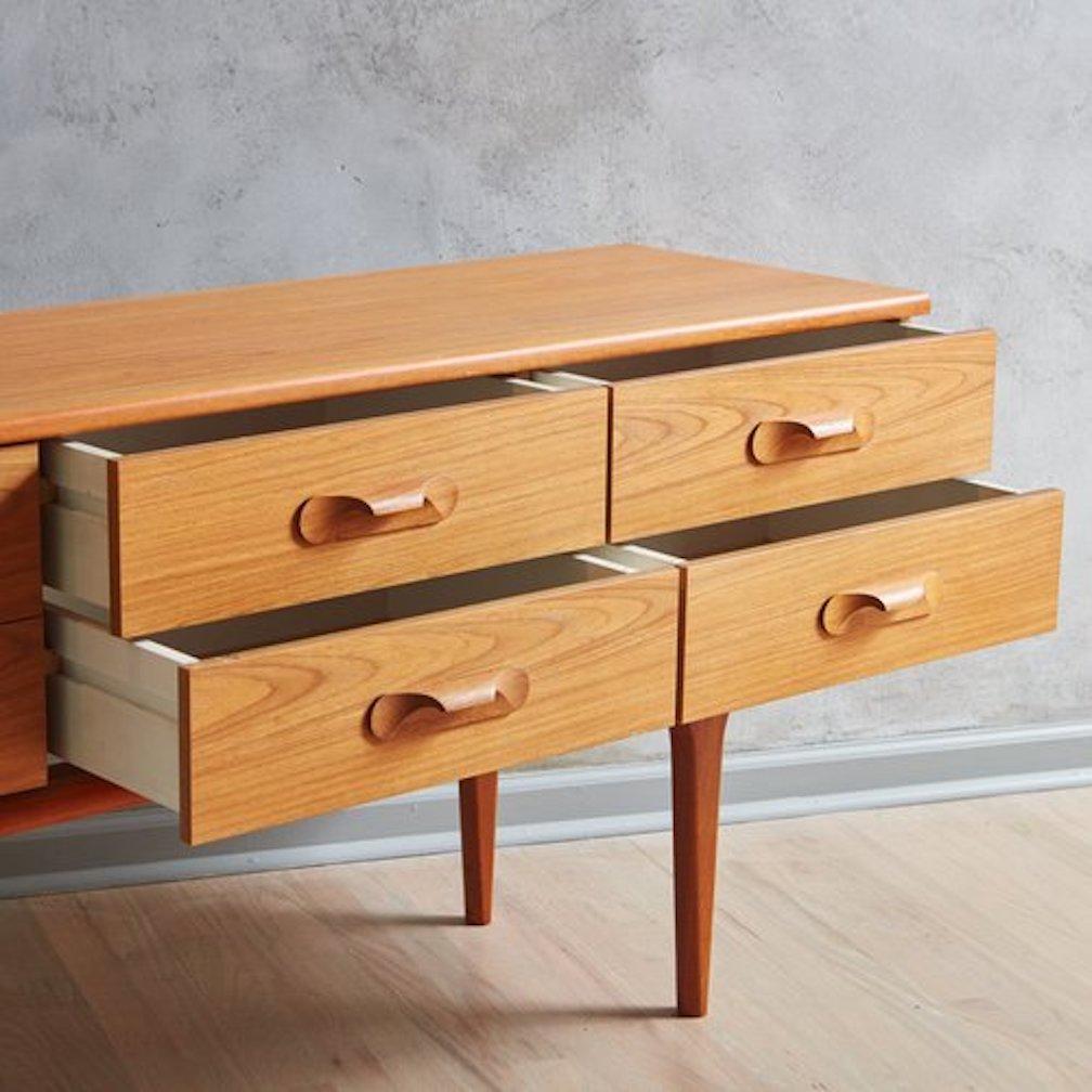 British Teak Chest of Drawers by Austinsuite, Uk 1960s For Sale