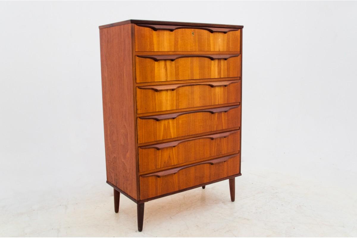 Chest of drawers - chiffon, teak, Danish design, 1960s
Very good condition.
Dimensions: height 122 cm, width 82 cm, depth 45 cm.