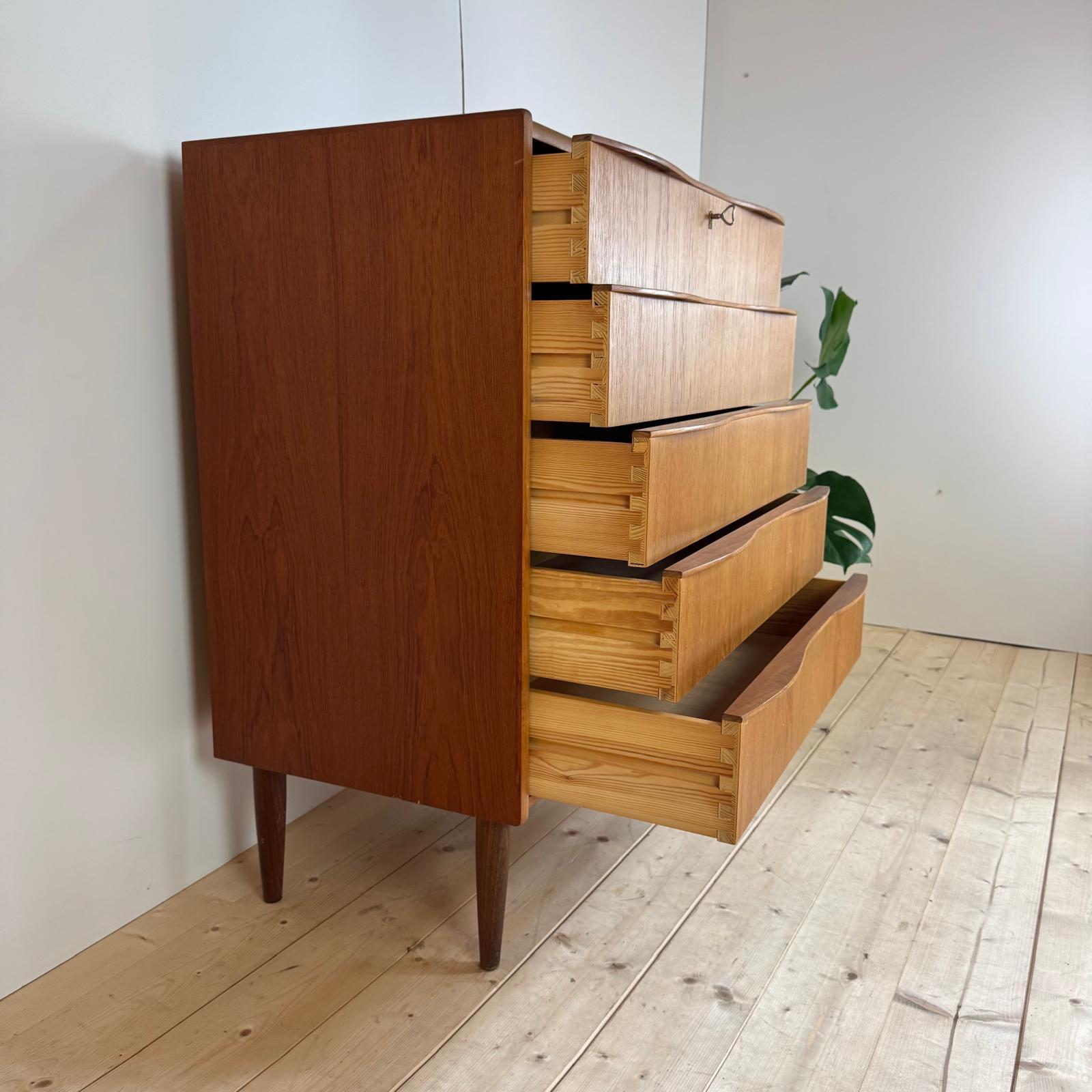 Teak chest of drawers, Denmark 1960 in vendita 2