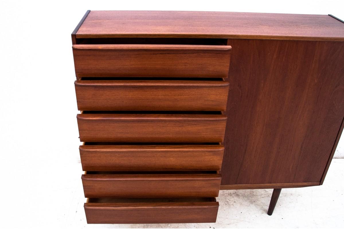 Teak Chest of Drawers, Denmark, 1960s In Good Condition In Chorzów, PL