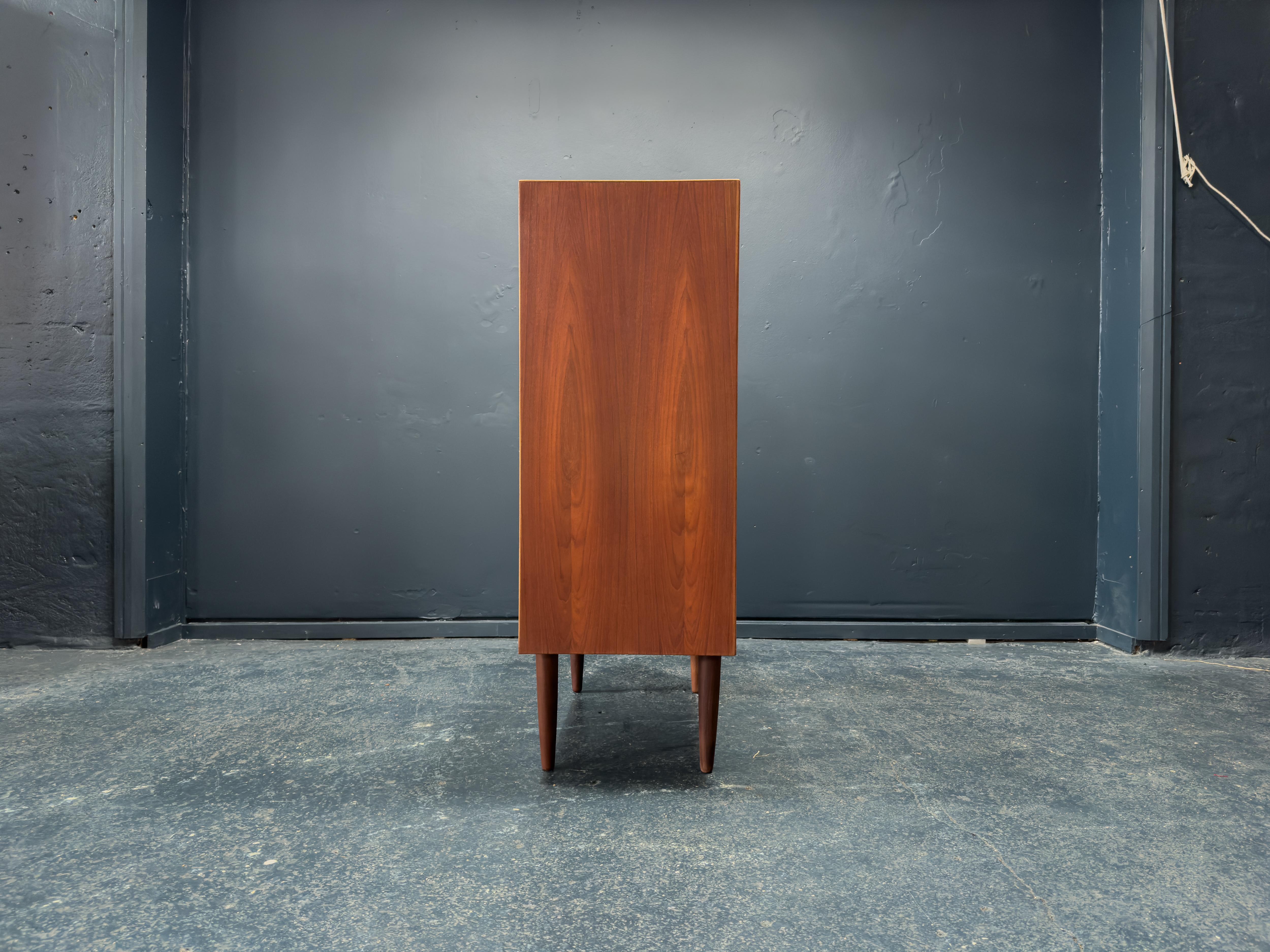 Cassettiera in teak in vendita 3