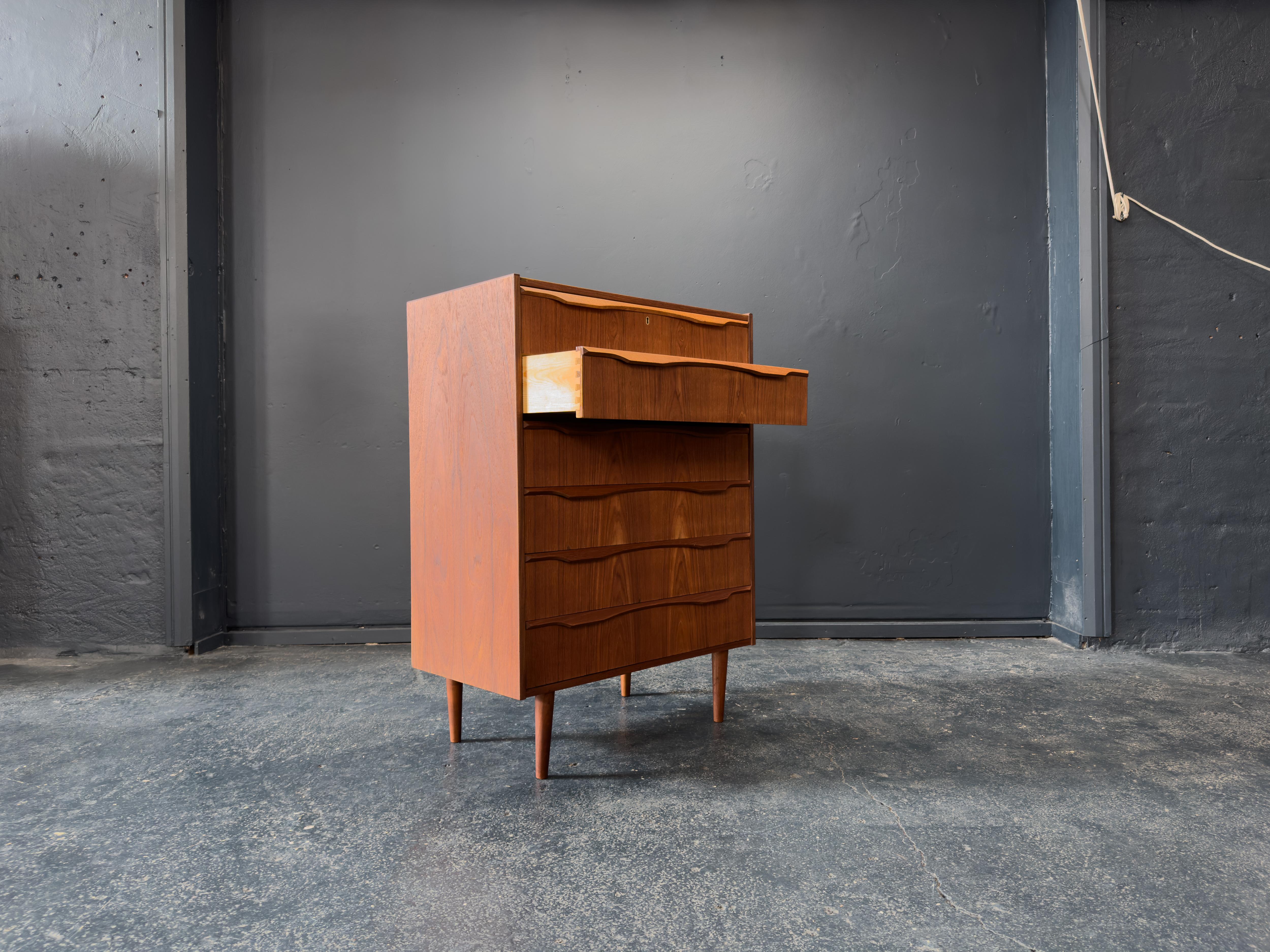 Mid-Century Modern Teak Chest of Drawers