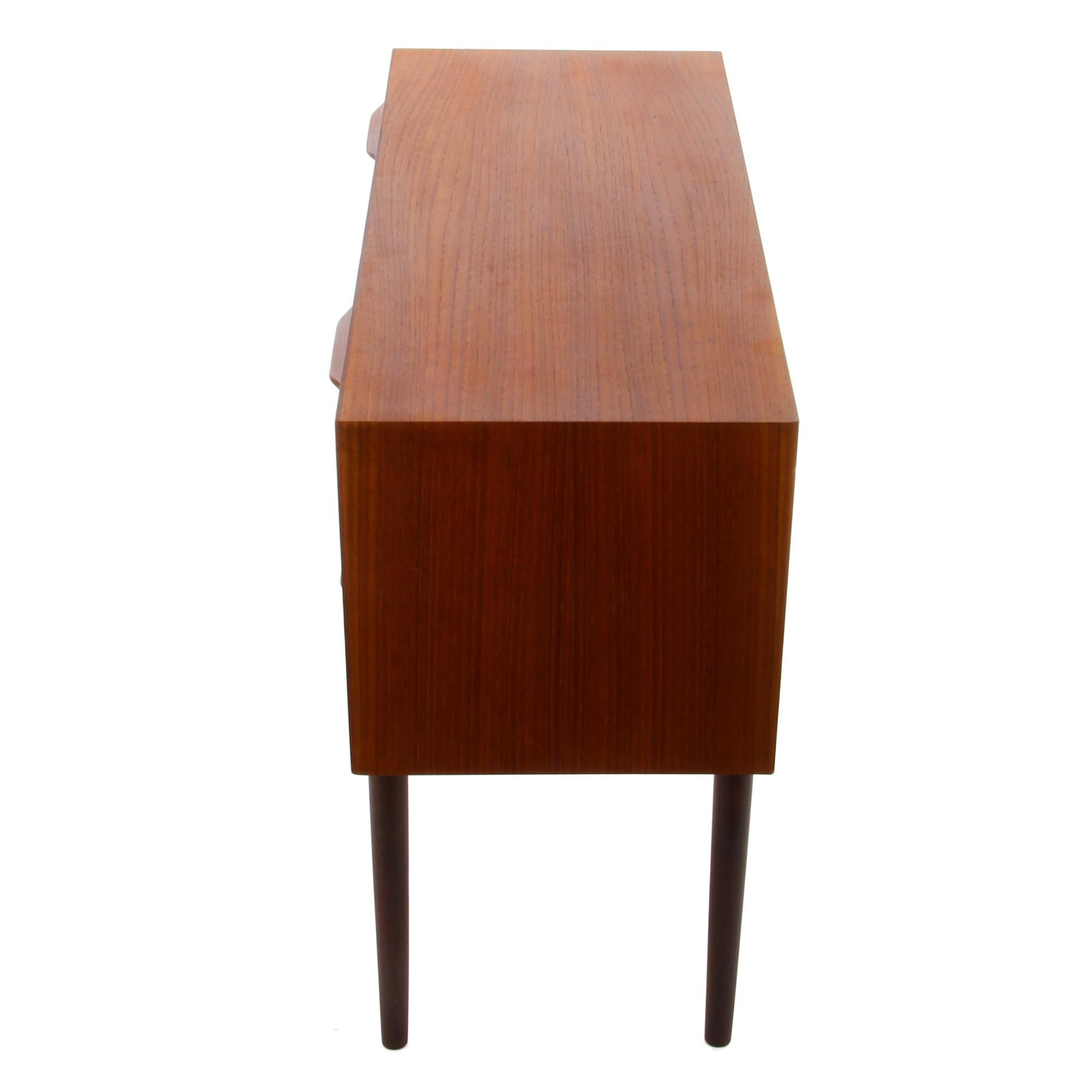 Teak Chest of Drawers from the 1960s, Danish Midcentury Dresser with Drawers 3