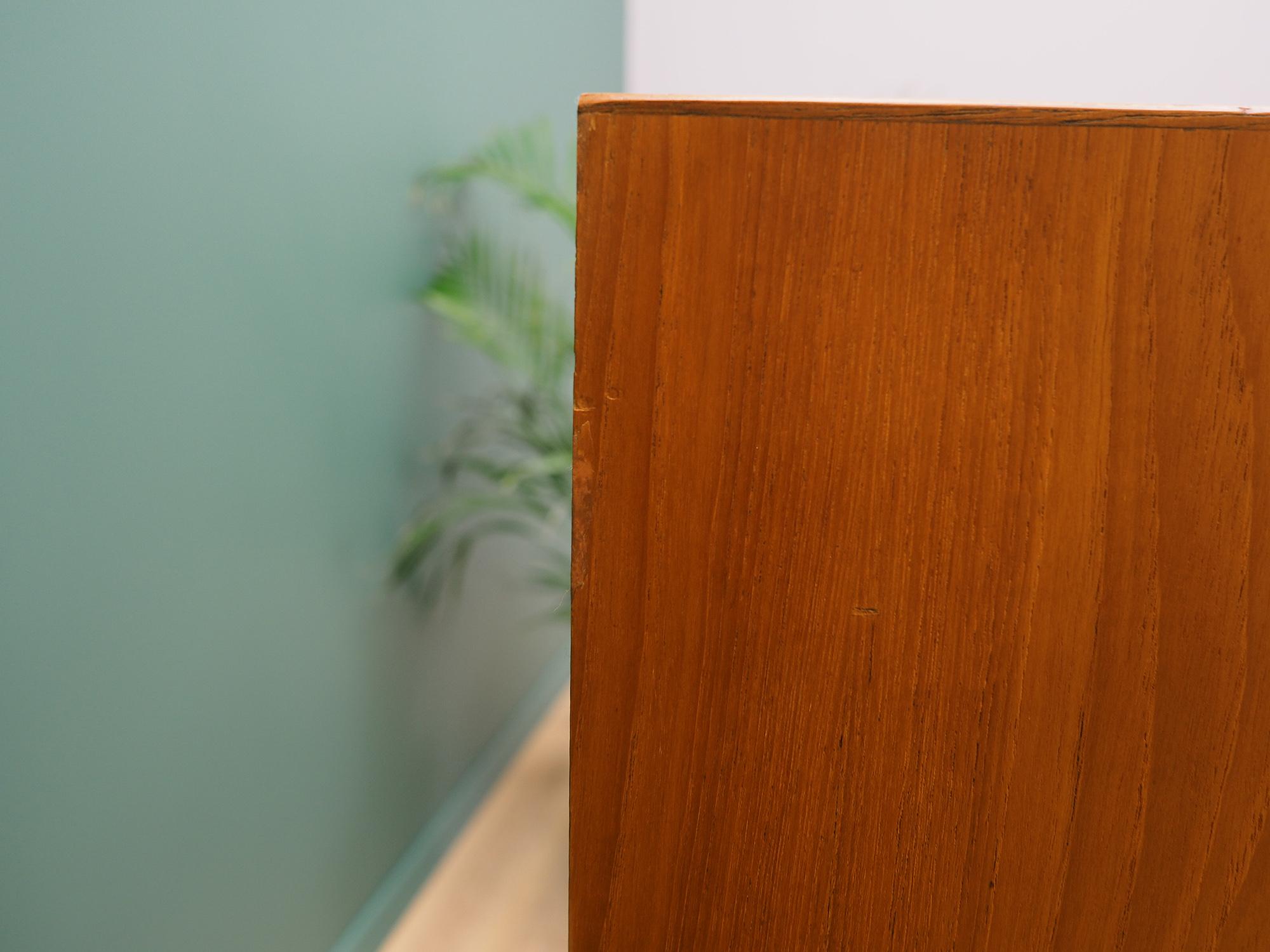 Classic chest of drawers from the 1960s-1970s. Danish design, Minimalist form. Surface finished with teak veneer. Furniture with six packed drawers, no key in the set. Preserved in good condition (minor bruises and scratches, filled veneer cavities)