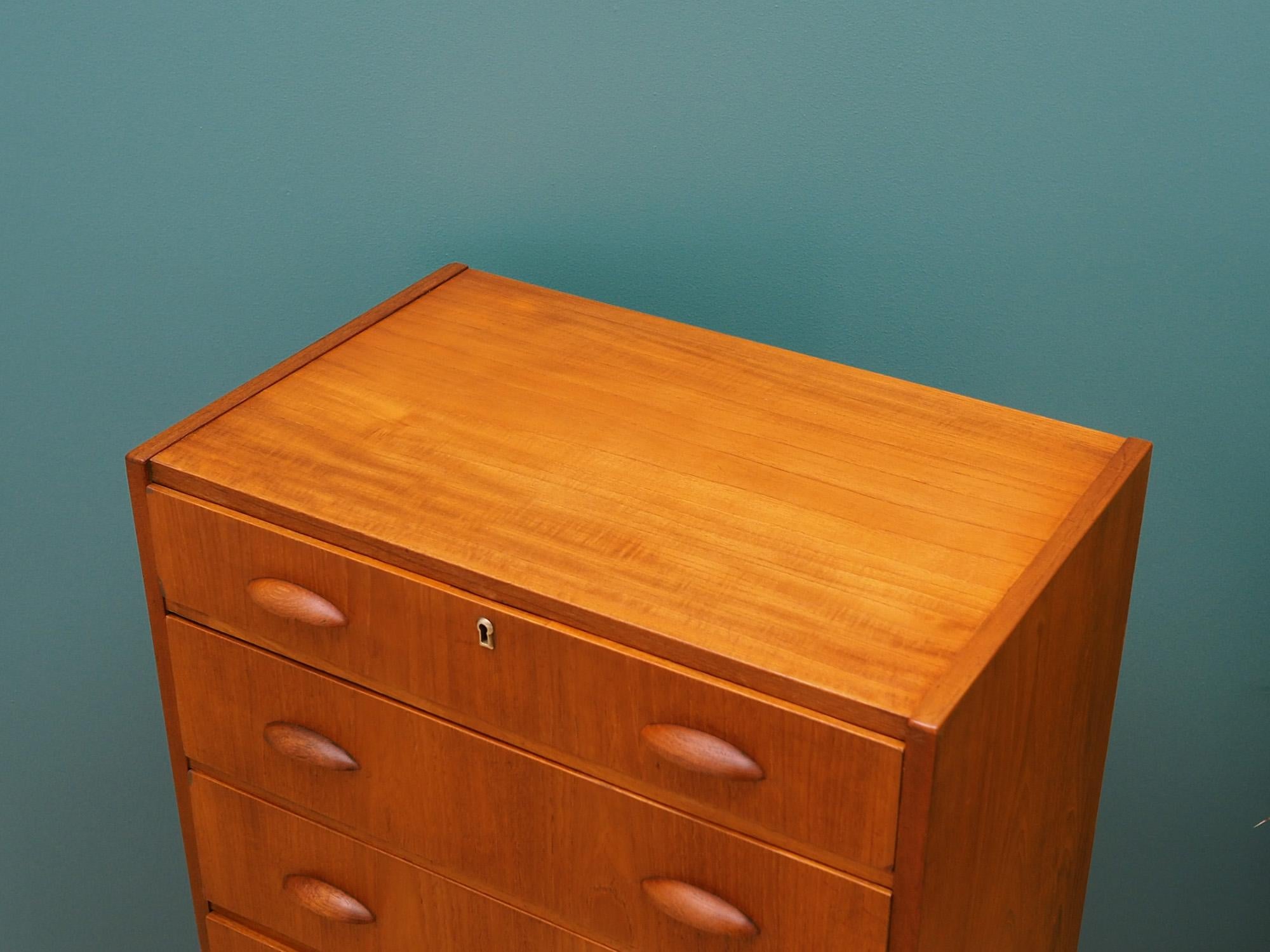 Teak Chest of Drawers Vintage 1960s Danish Design For Sale 1