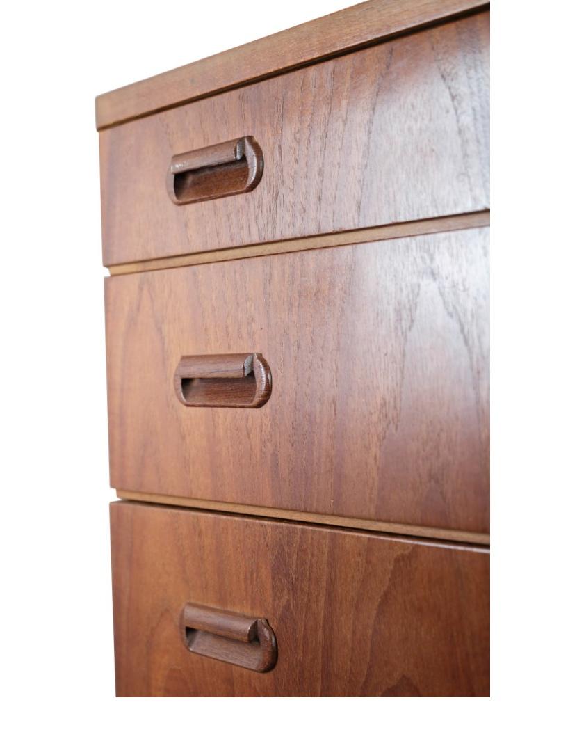 Teak Chest of Drawers with 4 Drawers of Danish Design from the 1960s For Sale 5