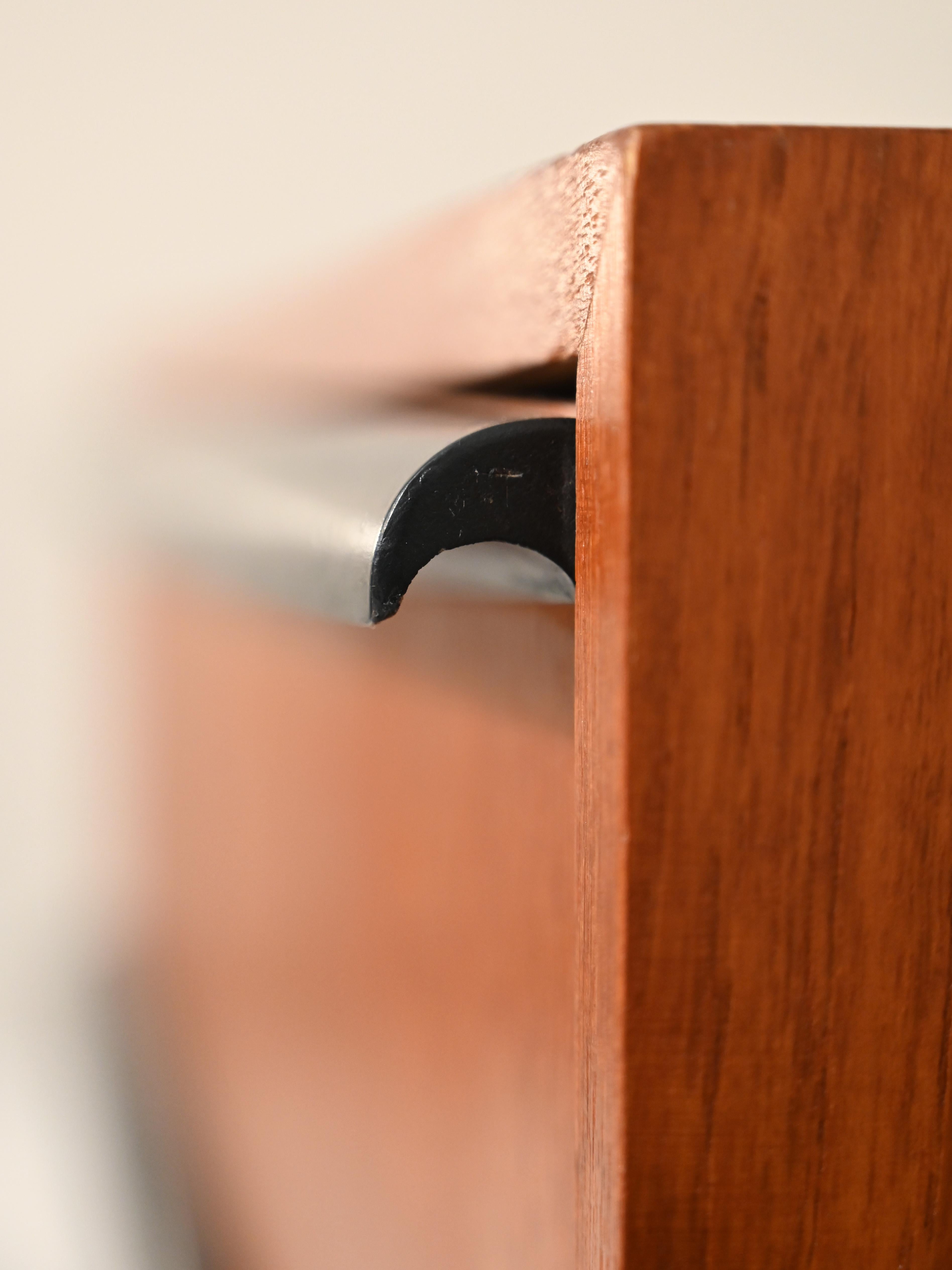 Mid-20th Century Teak Chest of Drawers with Black Painted Details For Sale