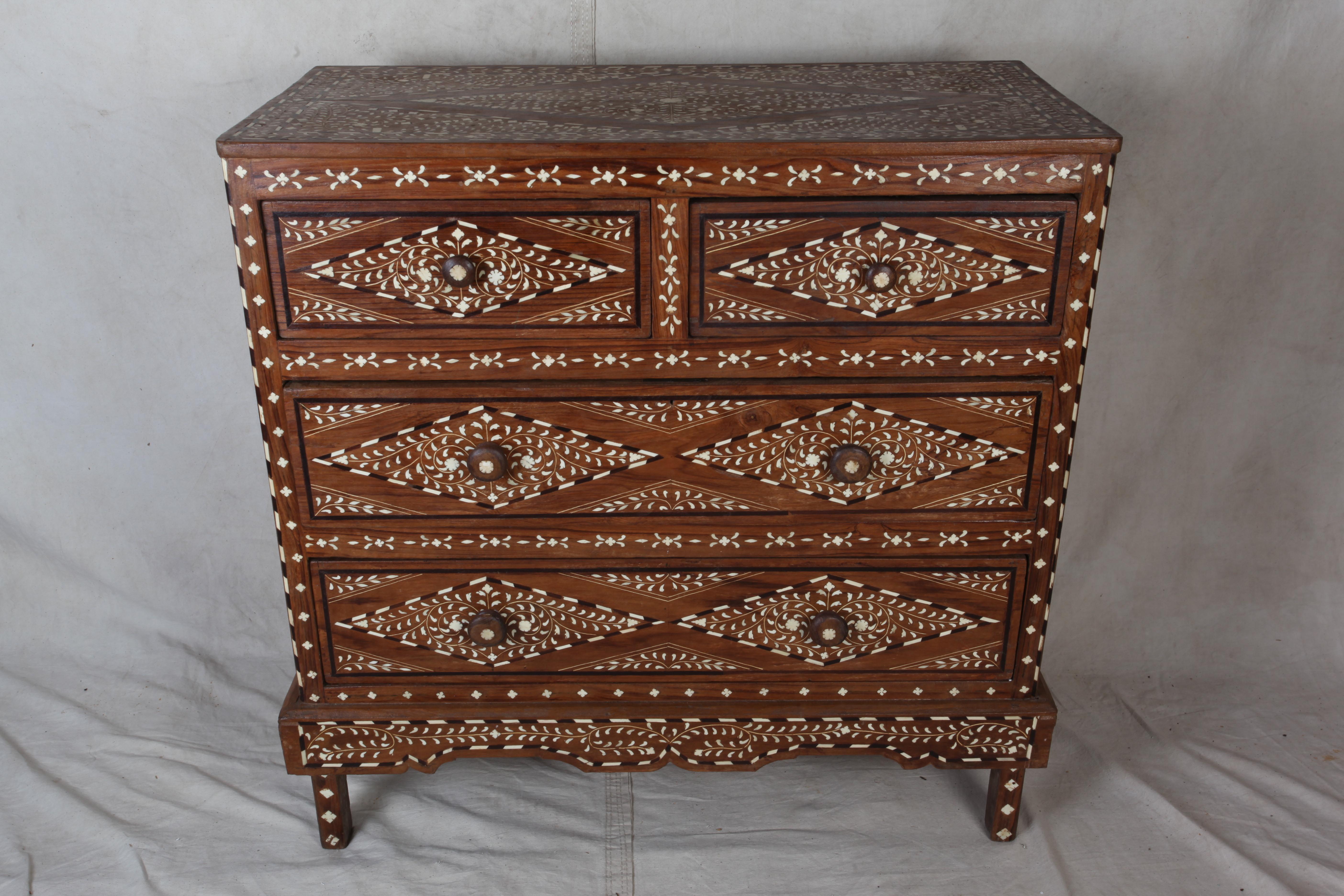Anglo-Indian Teak Chest of Drawers with Bone Inlay, 20th Century, India