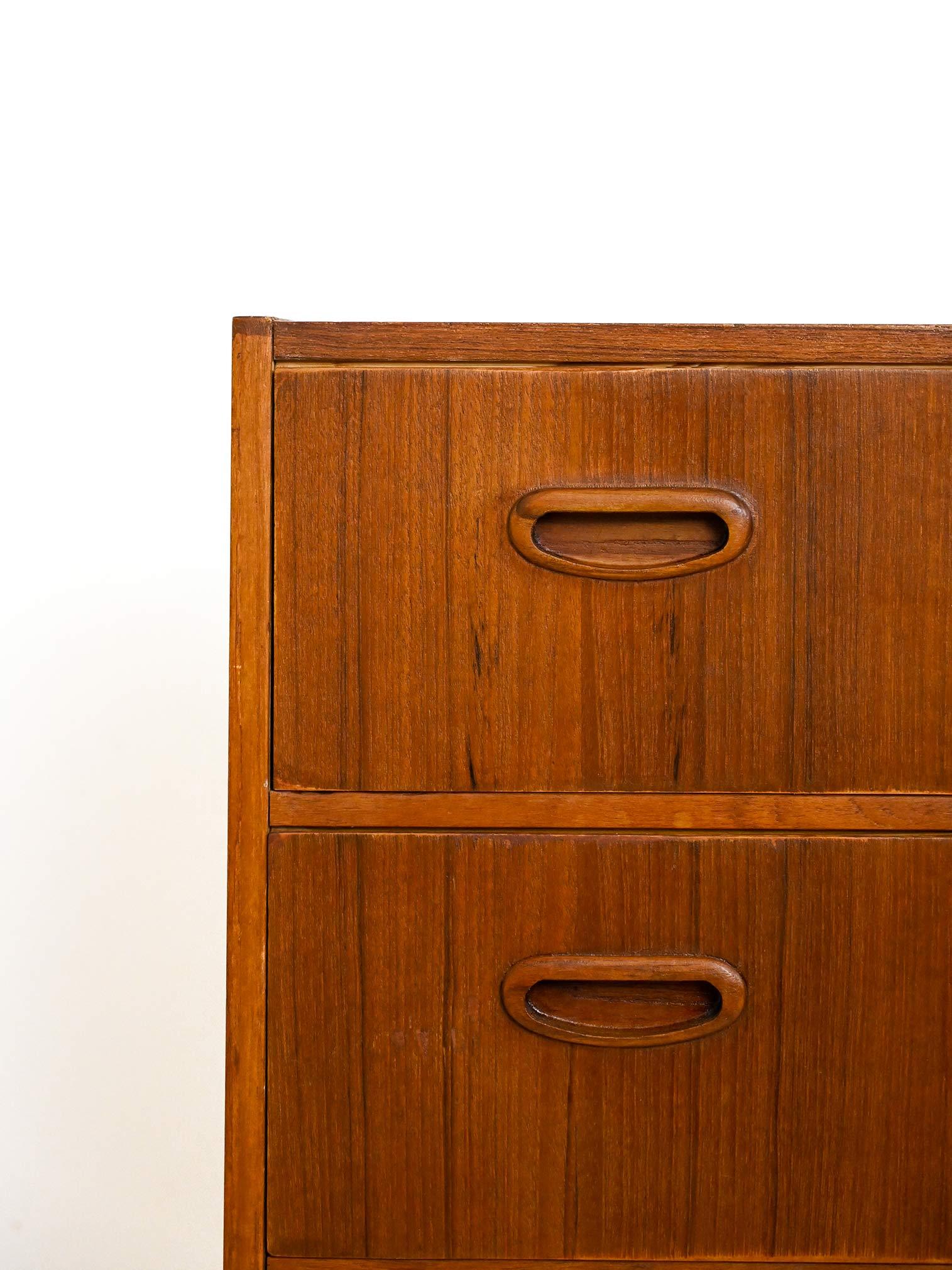 Mid-20th Century Teak chest of drawers with lockable drawers For Sale