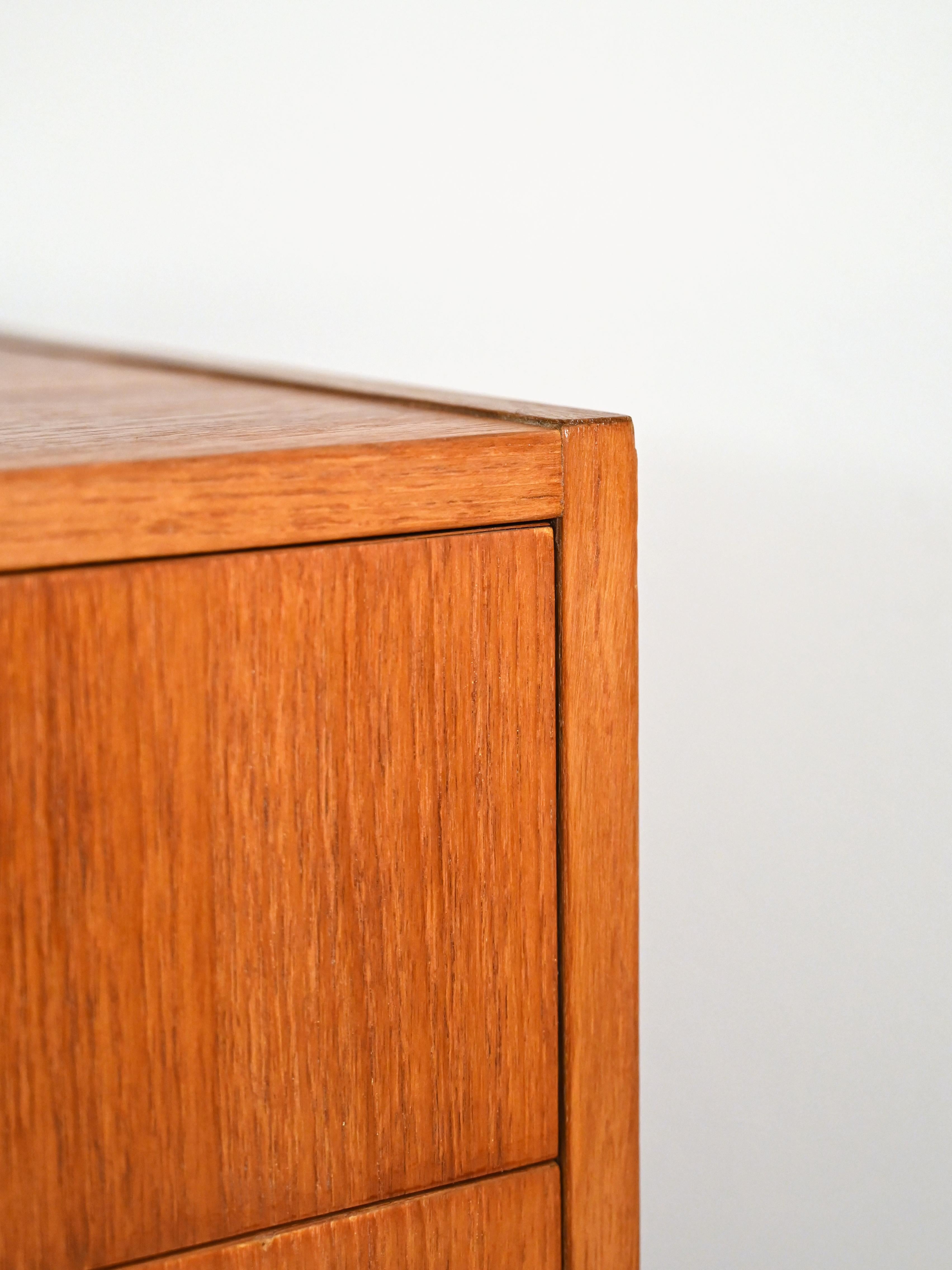 Teak Chest of Drawers with Six Drawers 2