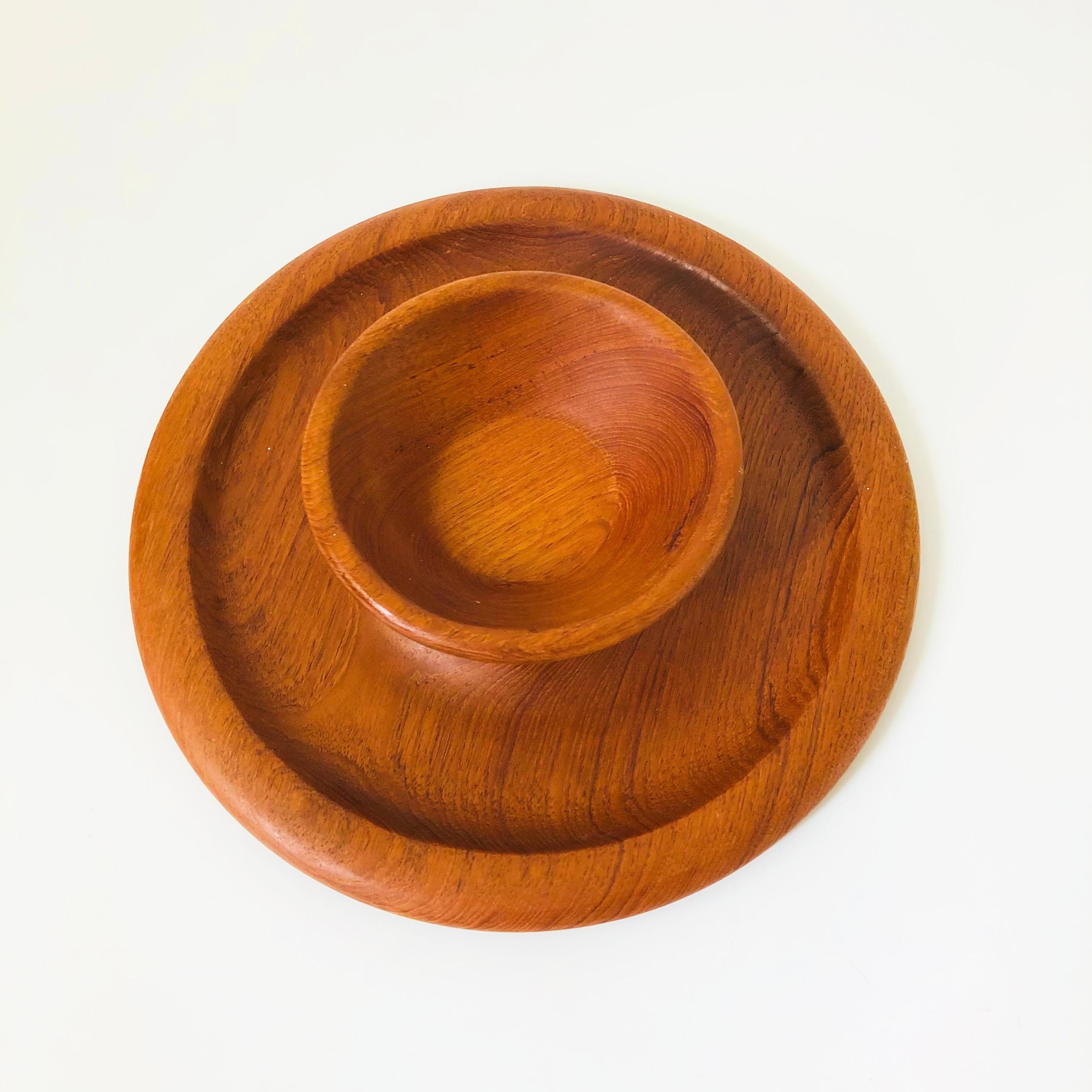 Mid-Century Modern Teak Chip and Dip Tray For Sale