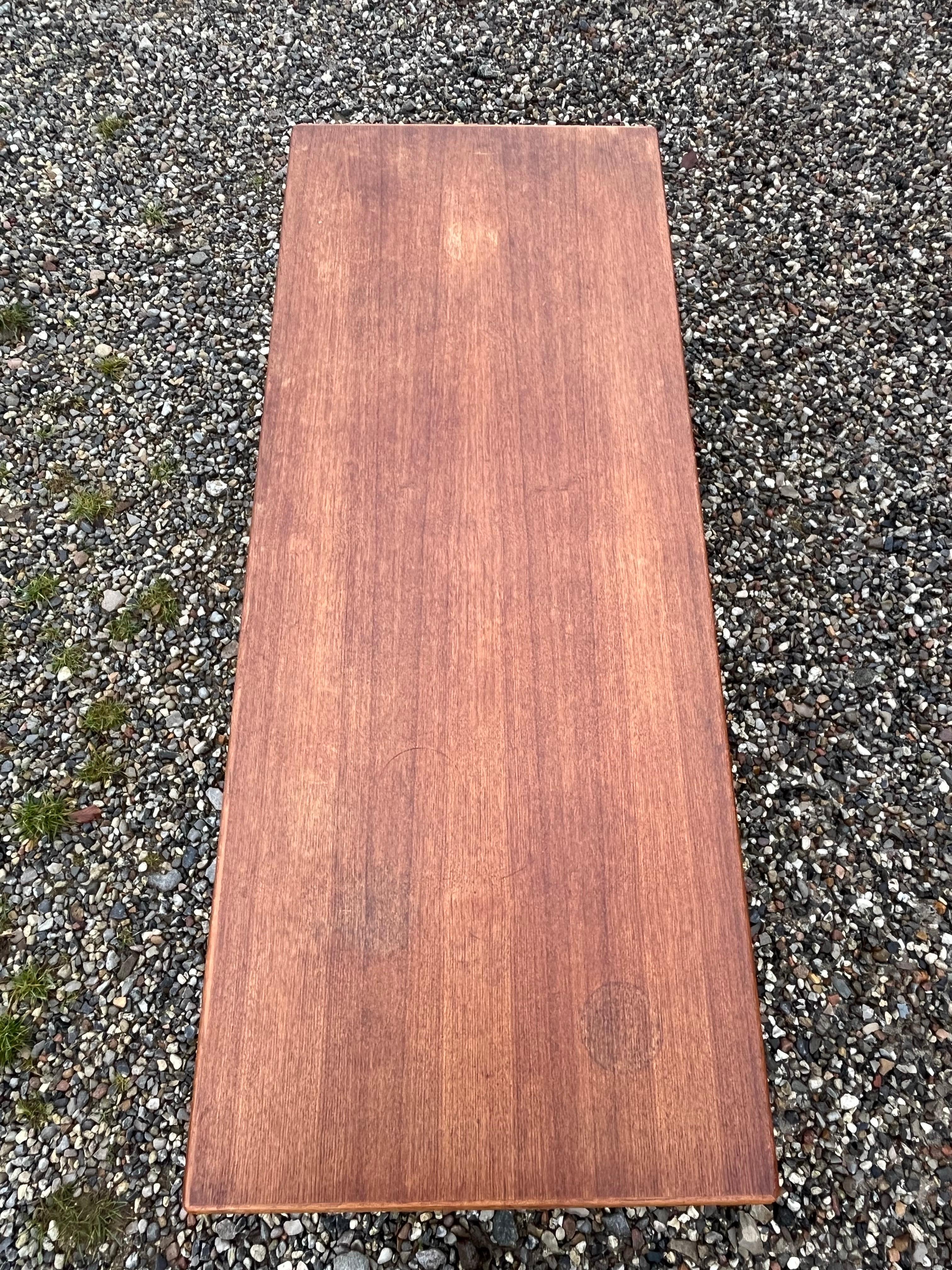 Teak coffee table by Danish architect Johannes Andersen. Made by Silkeborg : 286 For Sale 5