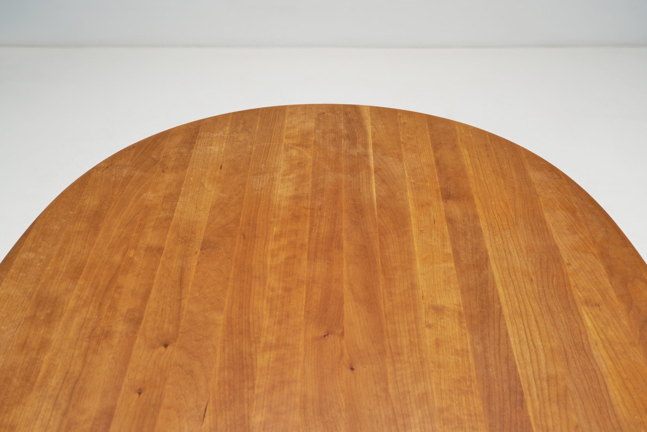 Late 20th Century Teak Coffee Table by Dyrlund, Denmark, circa 1998 For Sale