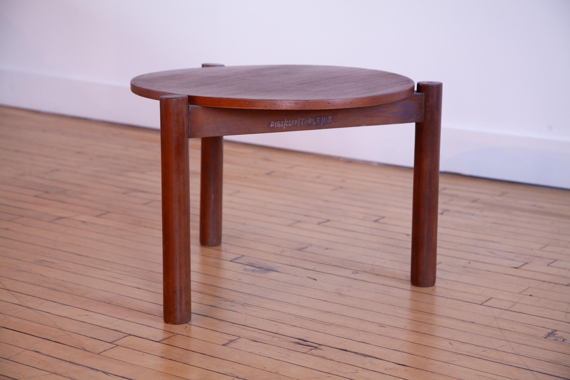 Tavolino in teak di Pierre Jeanneret in vendita 4