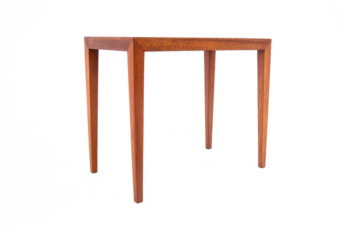 Danish Teak coffee table, Haslev Møbelfabrik, Denmark, 1960s For Sale