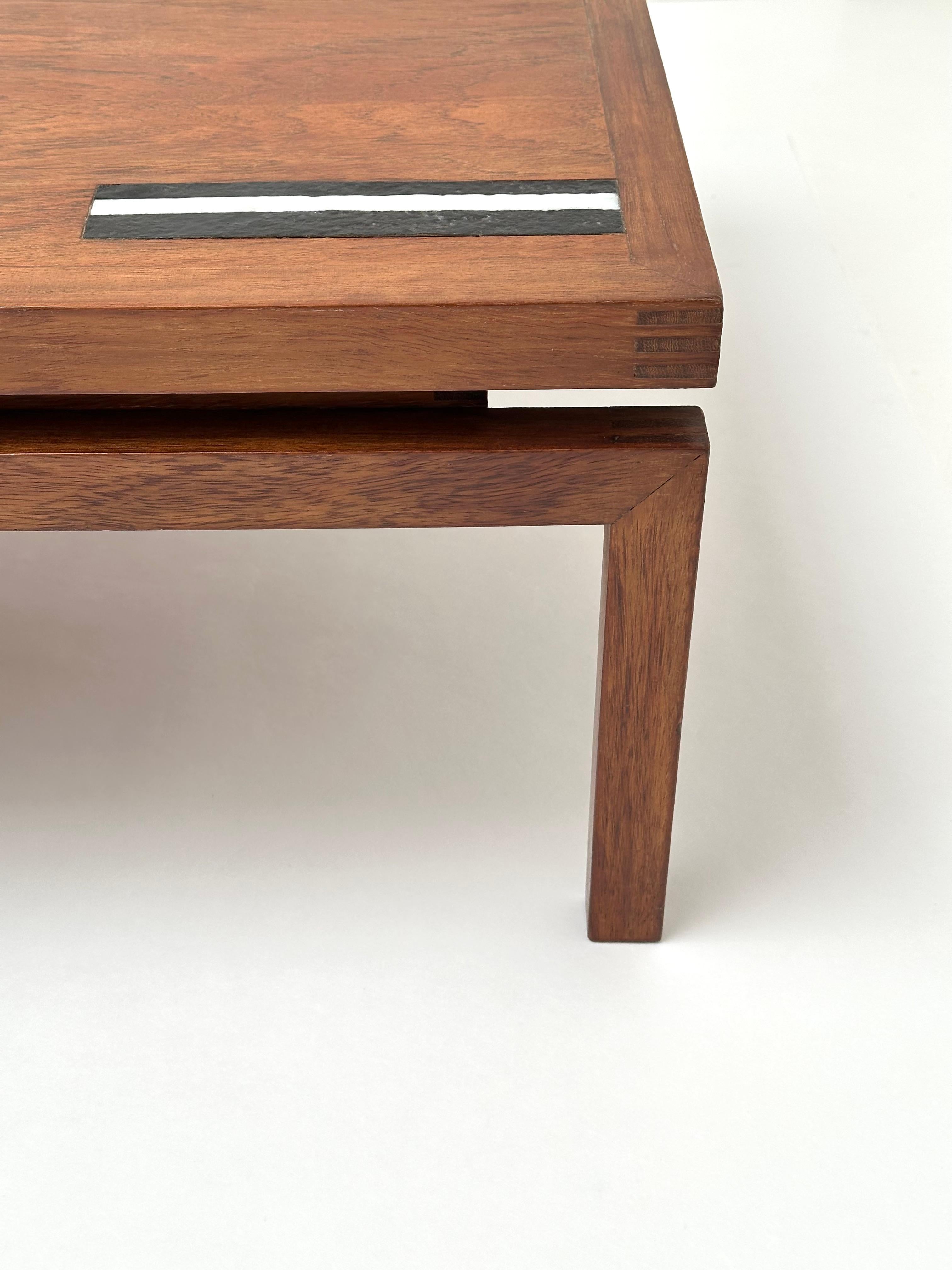 Table basse en teck avec incrustations en céramique, Roger Capron, Vallauris AM 1962 en vente 3