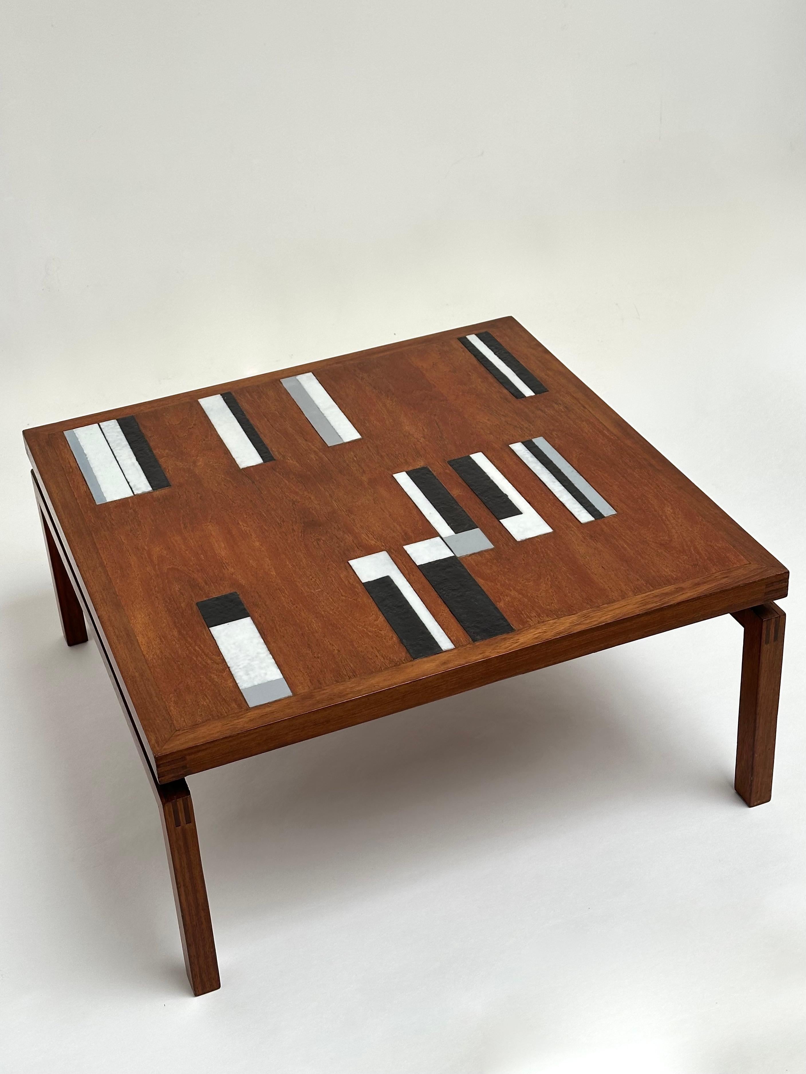 Table basse en teck avec incrustations en céramique, Roger Capron, Vallauris AM 1962 en vente 5