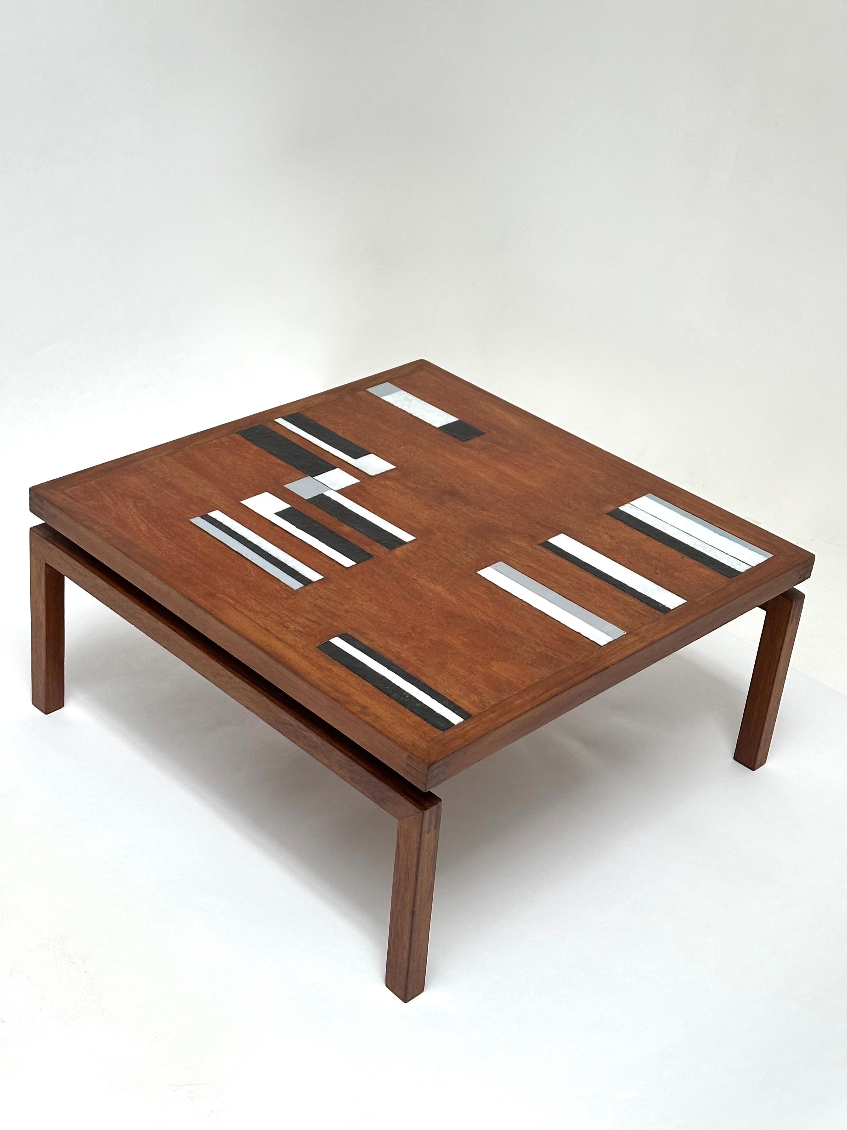Table basse en teck avec incrustations en céramique, Roger Capron, Vallauris AM 1962 en vente 9
