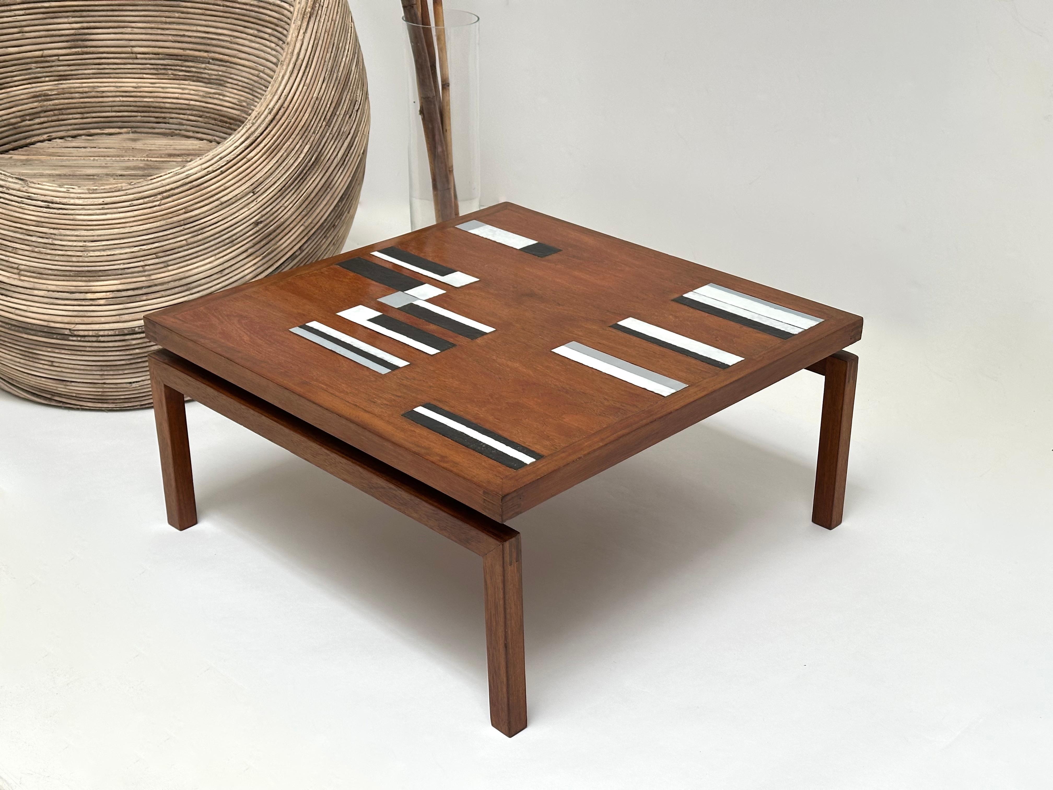 Table basse en teck avec incrustations en céramique, Roger Capron, Vallauris AM 1962 en vente 11