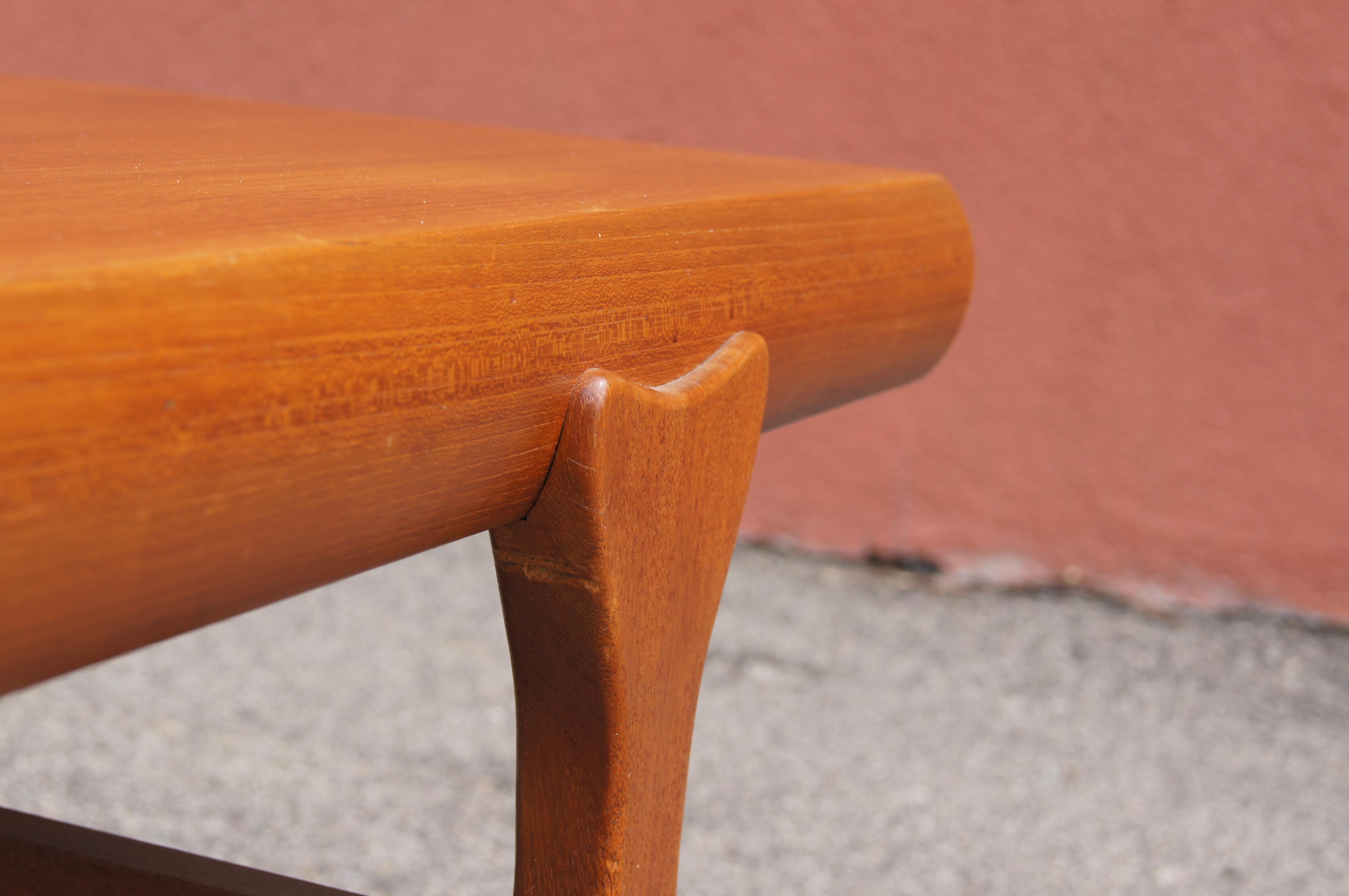 Tavolino in teak con allunghe di Johannes Andersen in vendita 1
