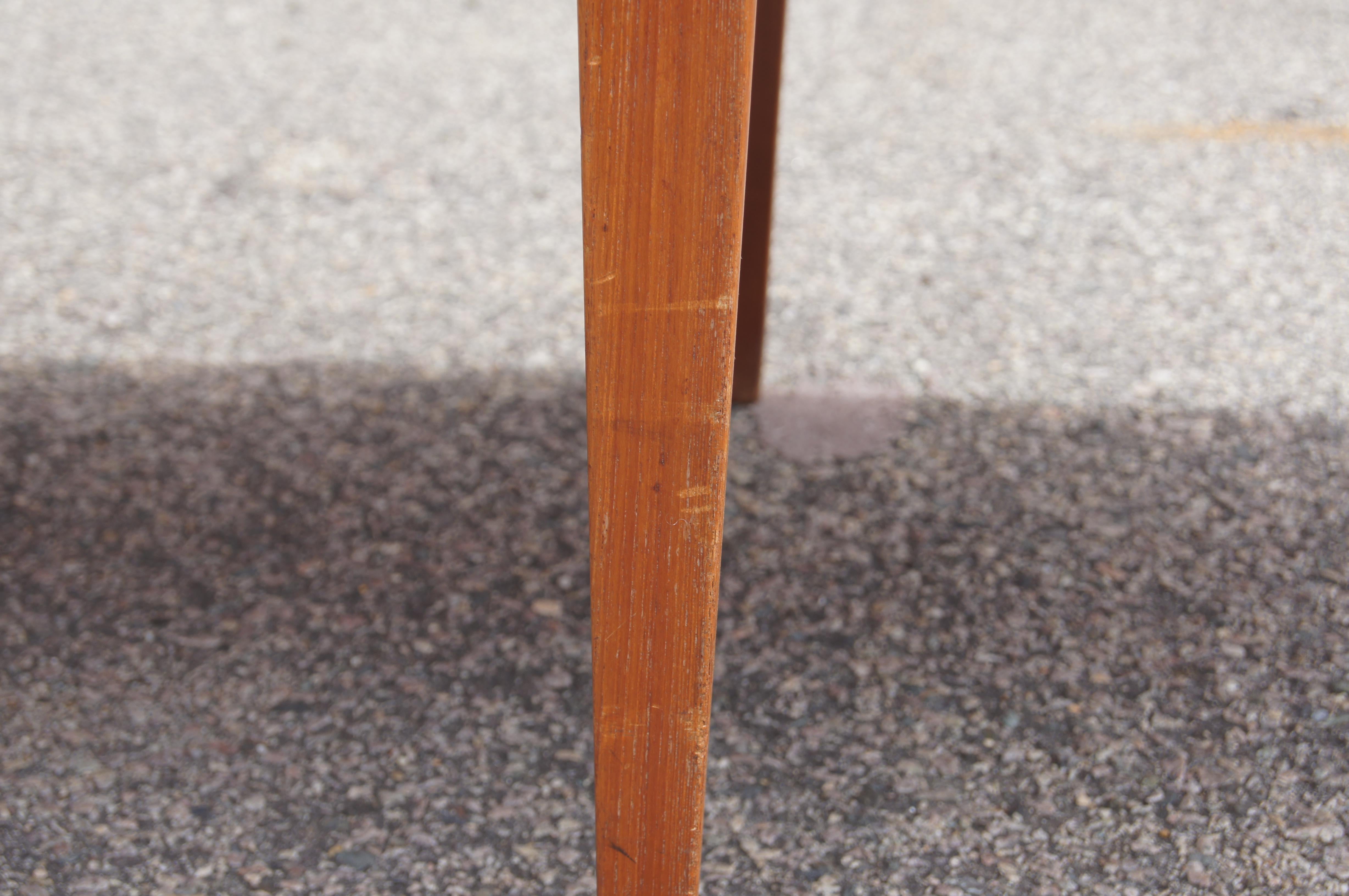 Tavolino in teak con allunghe di Johannes Andersen in vendita 2