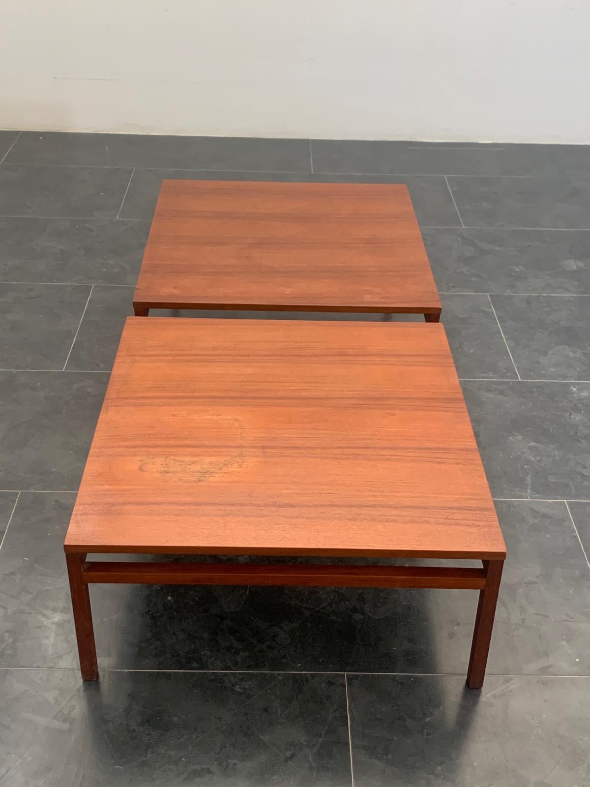 Teak Coffee Tables, 1960s, Set of 2 In Good Condition For Sale In Montelabbate, PU