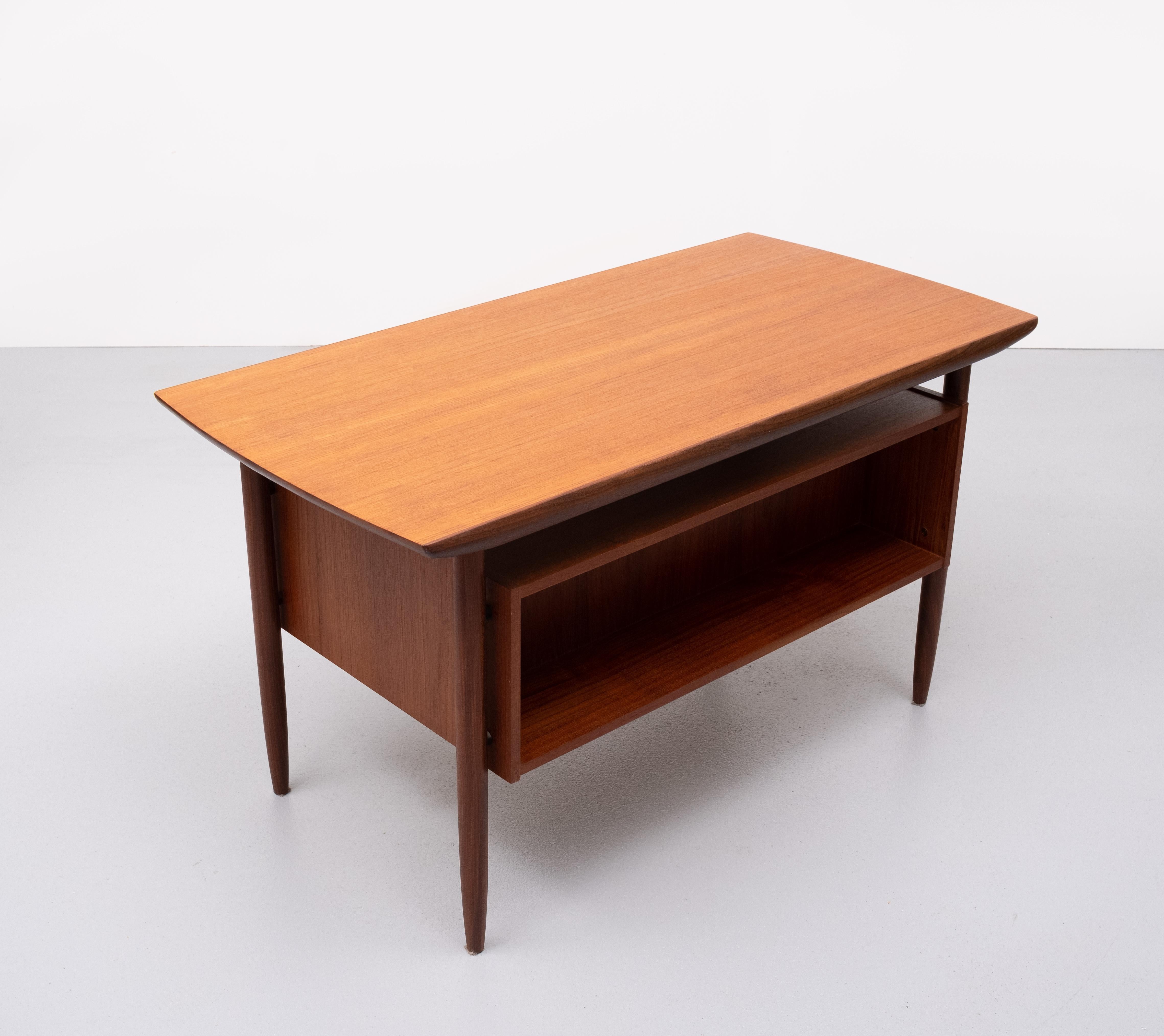 Teak Cow Horn Desk and Matching Chair Tijsseling, Holland, 1960s 8