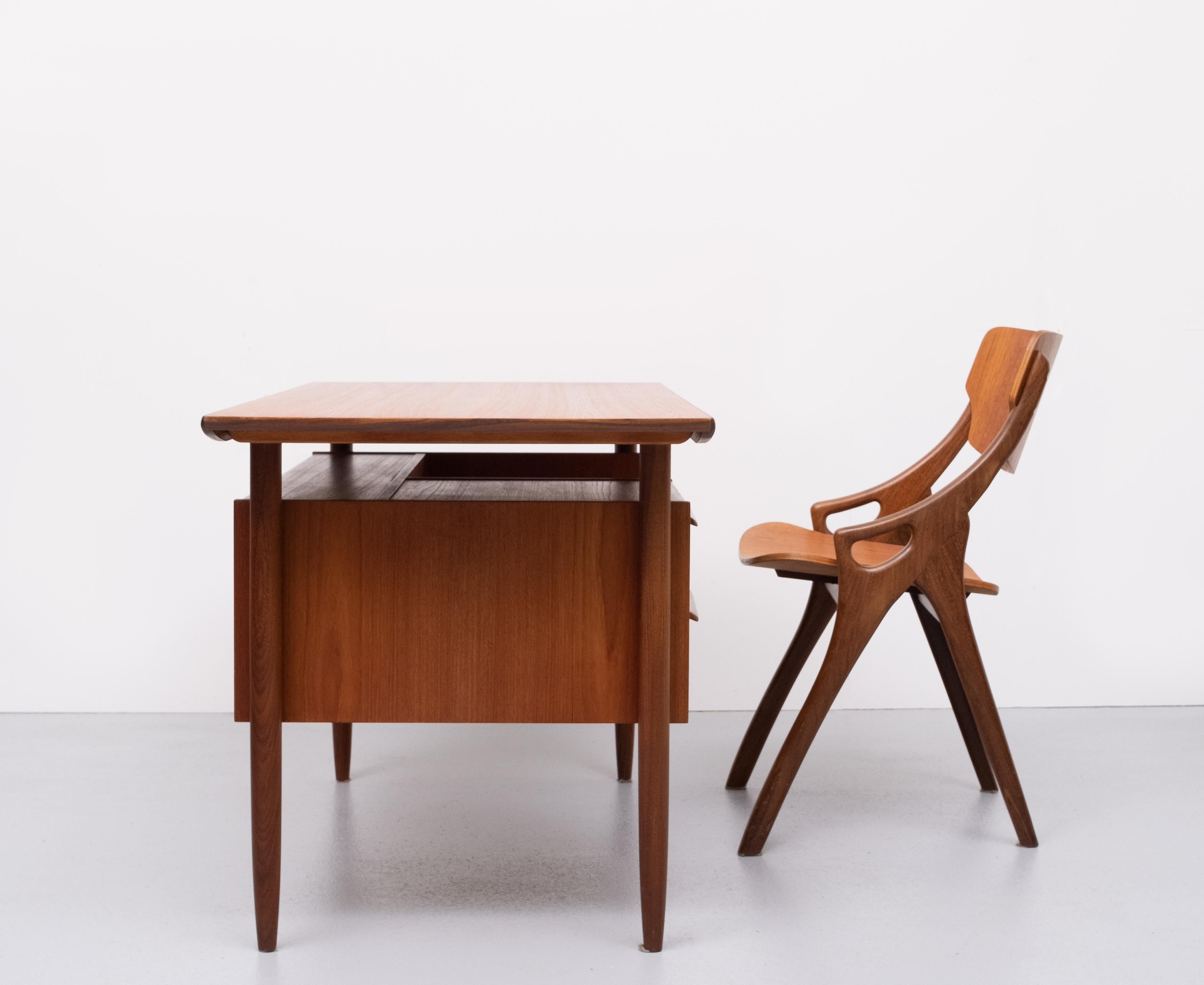 holland desk and chair