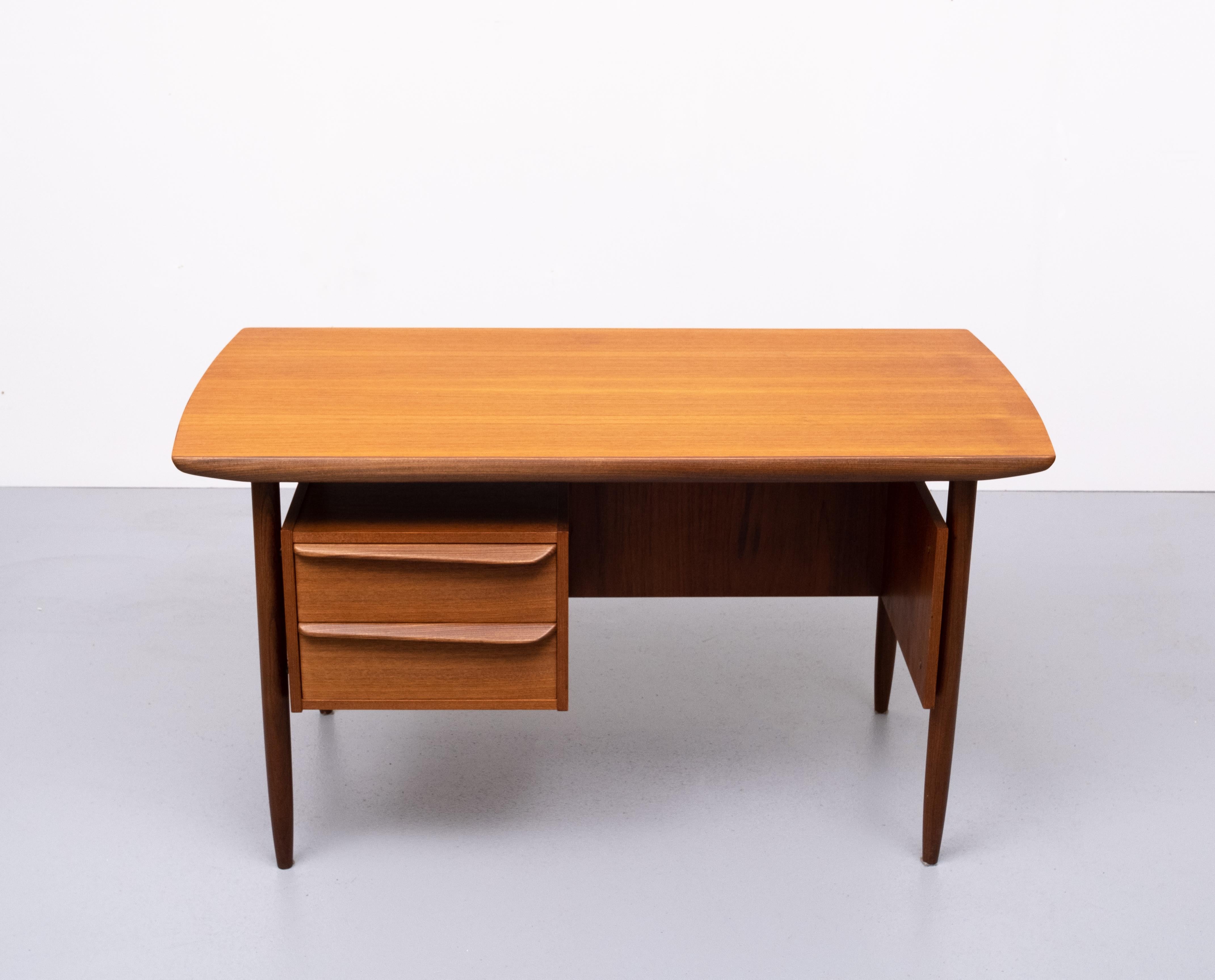 Teak Cow Horn Desk and Matching Chair Tijsseling, Holland, 1960s 2