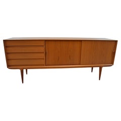 Teakholz-Credenza